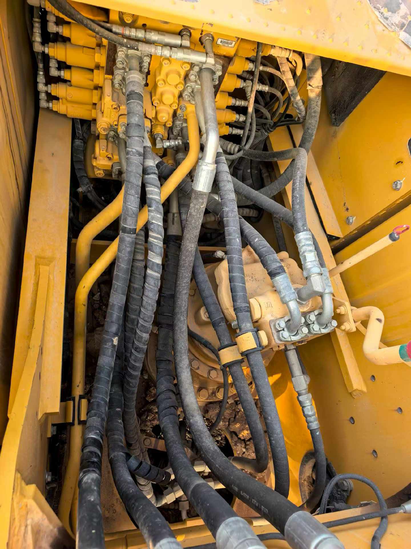 Buy Komatsu PC200-8M0 Used Excavator / 7 Used Komatsu PC200-8M0 Excavator 2020 Model / 7