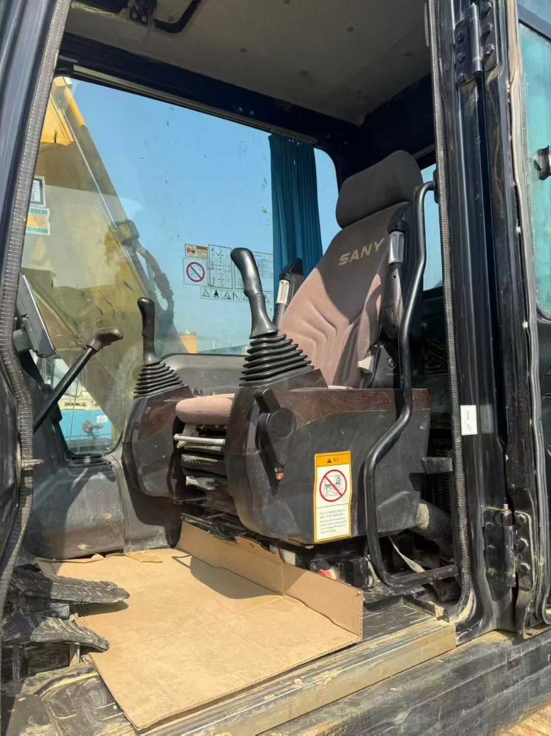 Used Sany SY135 Excavator 2021 Model / 8