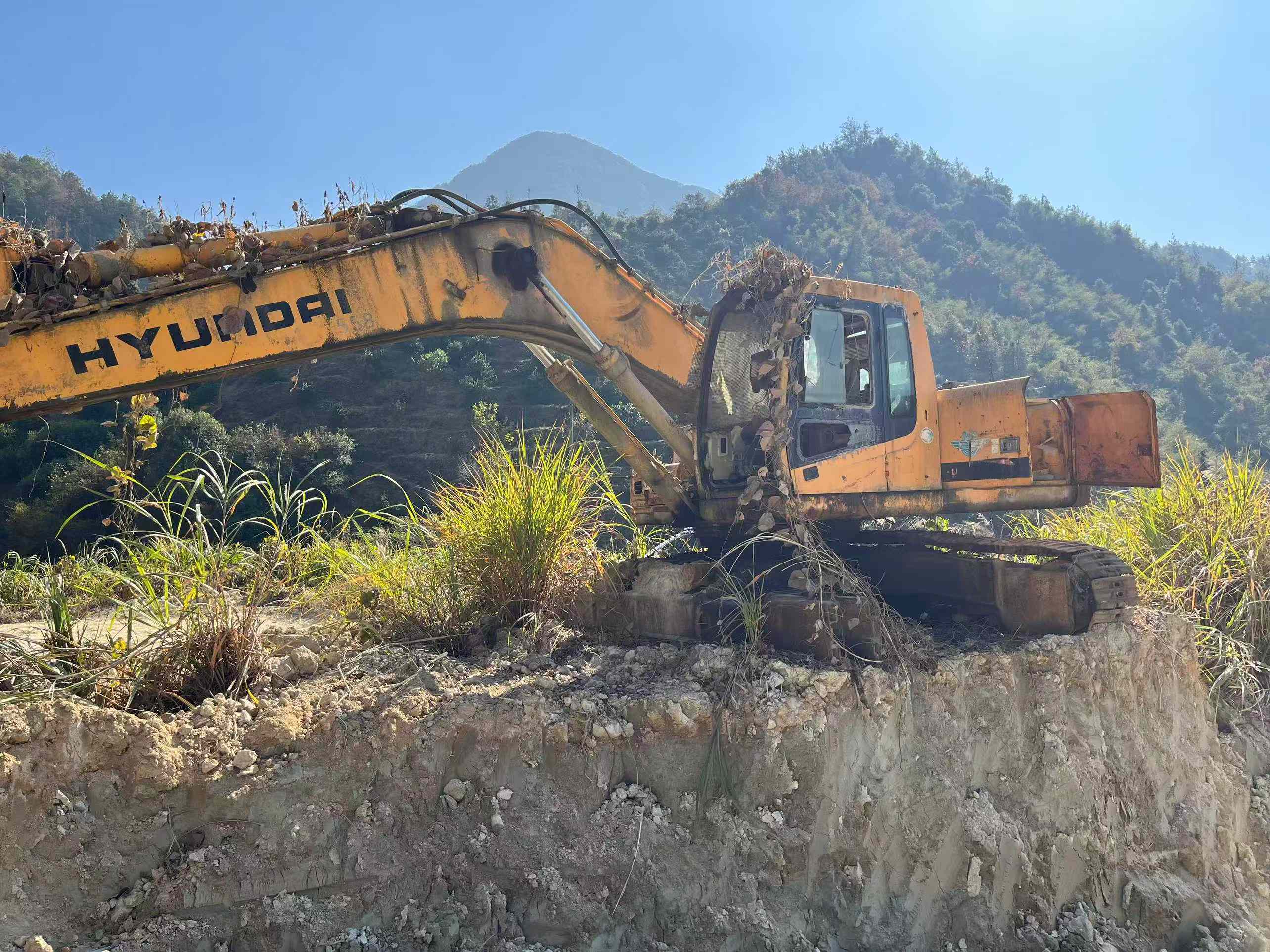 Buy Hyundai R305LC-7 Used Excavator / 5 Used Hyundai R305LC-7 Excavator 2016 Model / 5