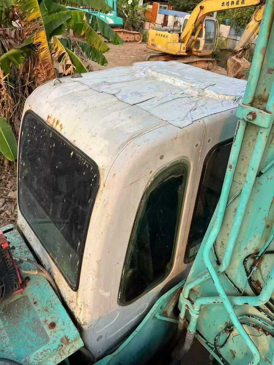 Buy Kobelco SK200-6E Used Excavator / 7 Used Kobelco SK200-6E Excavator 2016 Model / 7