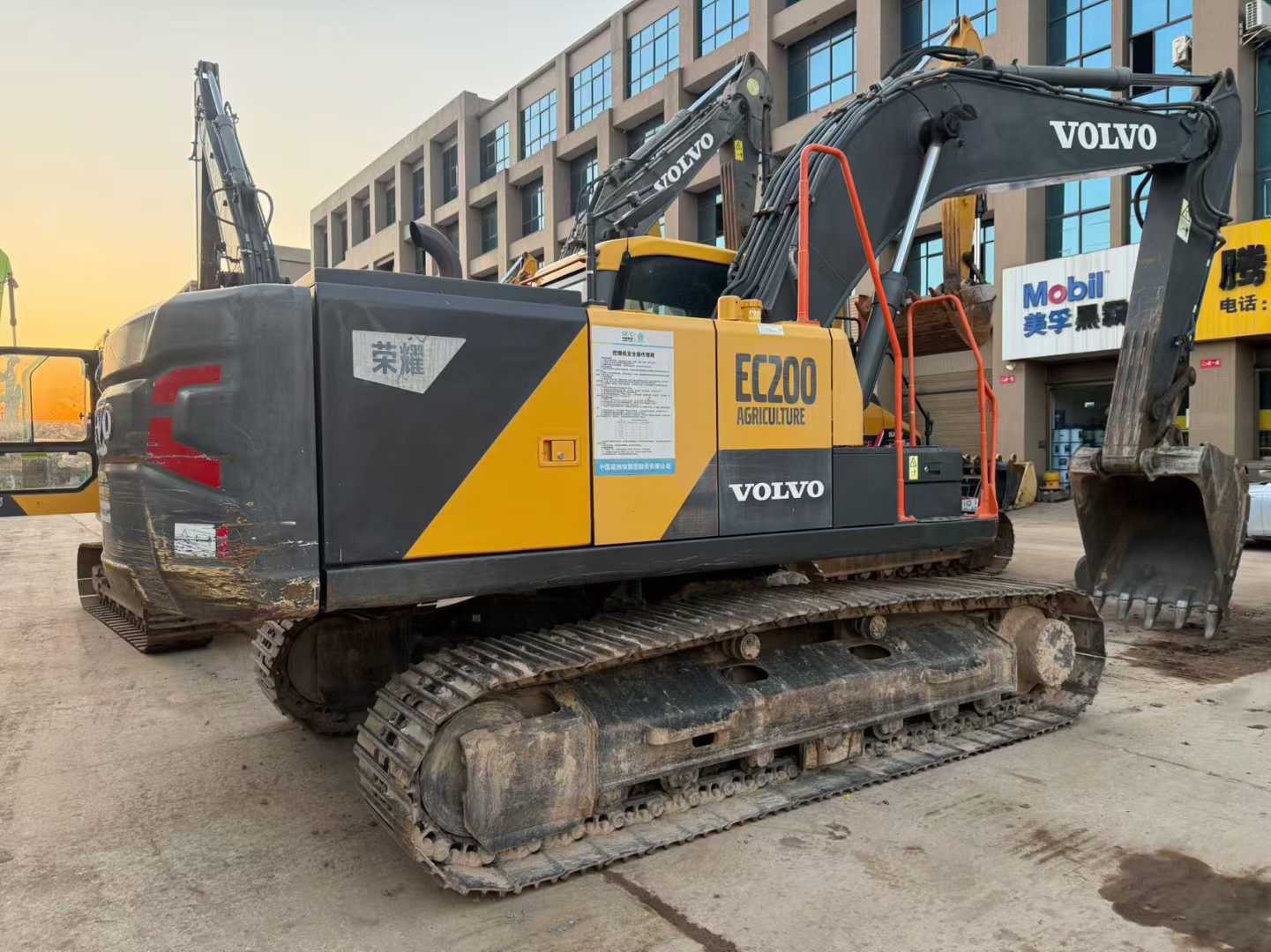 Used Volvo EC200 Excavator 2021 Model / 2