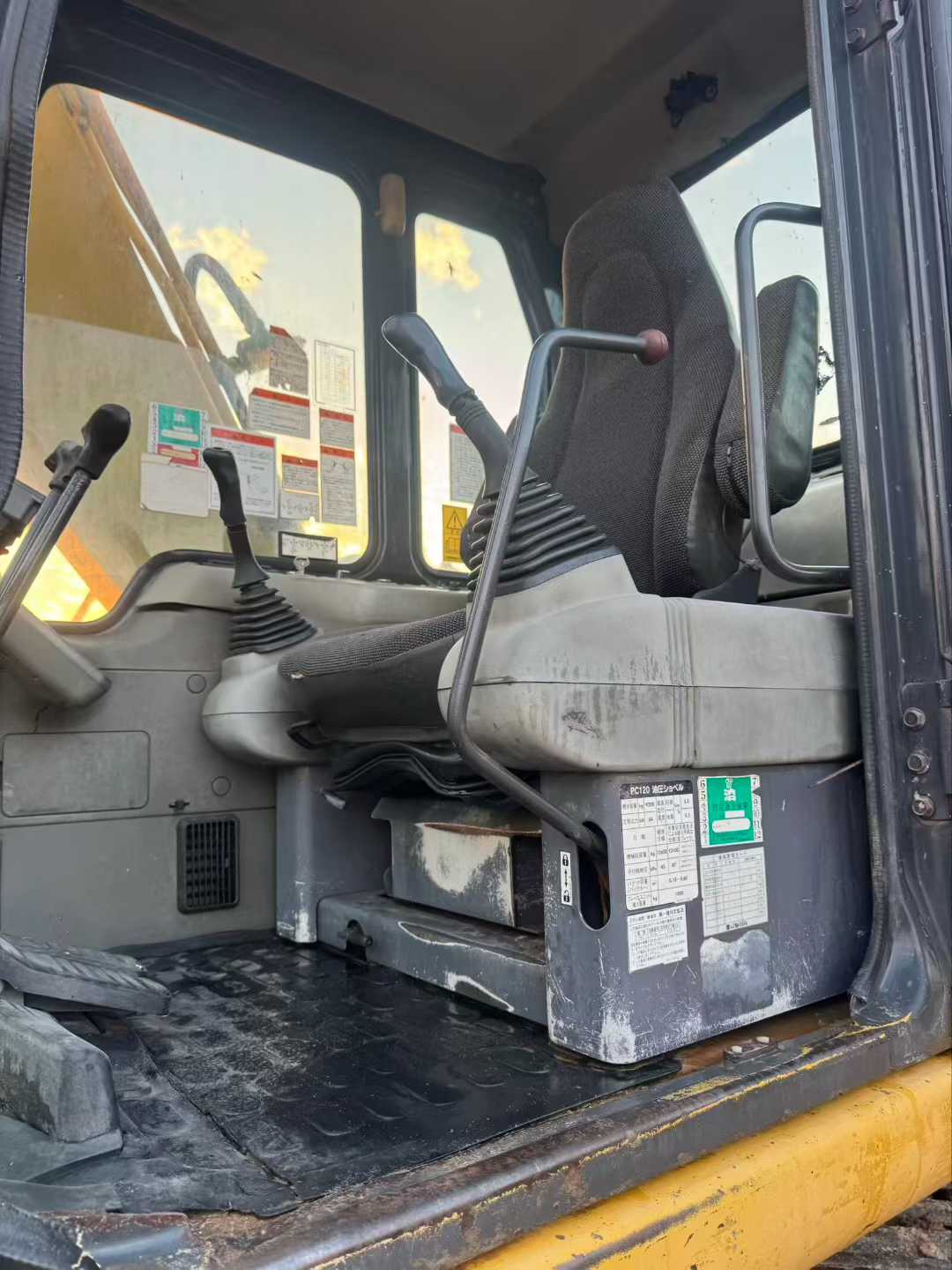 Buy Komatsu PC120-6E Used Excavator / 5 Used Komatsu PC120-6E Excavator 2016 Model / 5