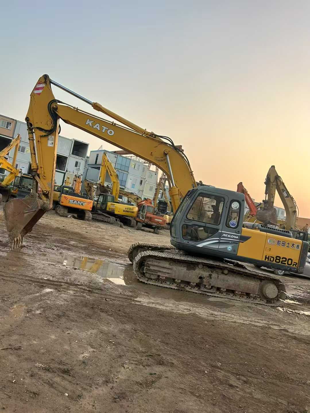 Buy Kato HD820 Used Excavator / 2 Used Kato HD820 Excavator 2016 Model / 2