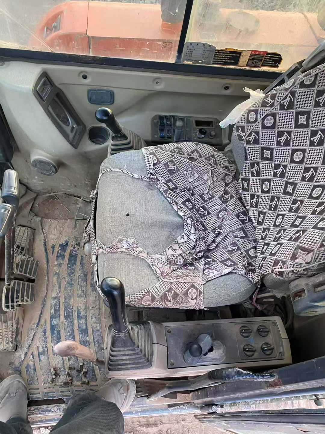 Buy Doosan DX60 Used Excavator / 4 Used Doosan DX60 Excavator 2016 Model / 4