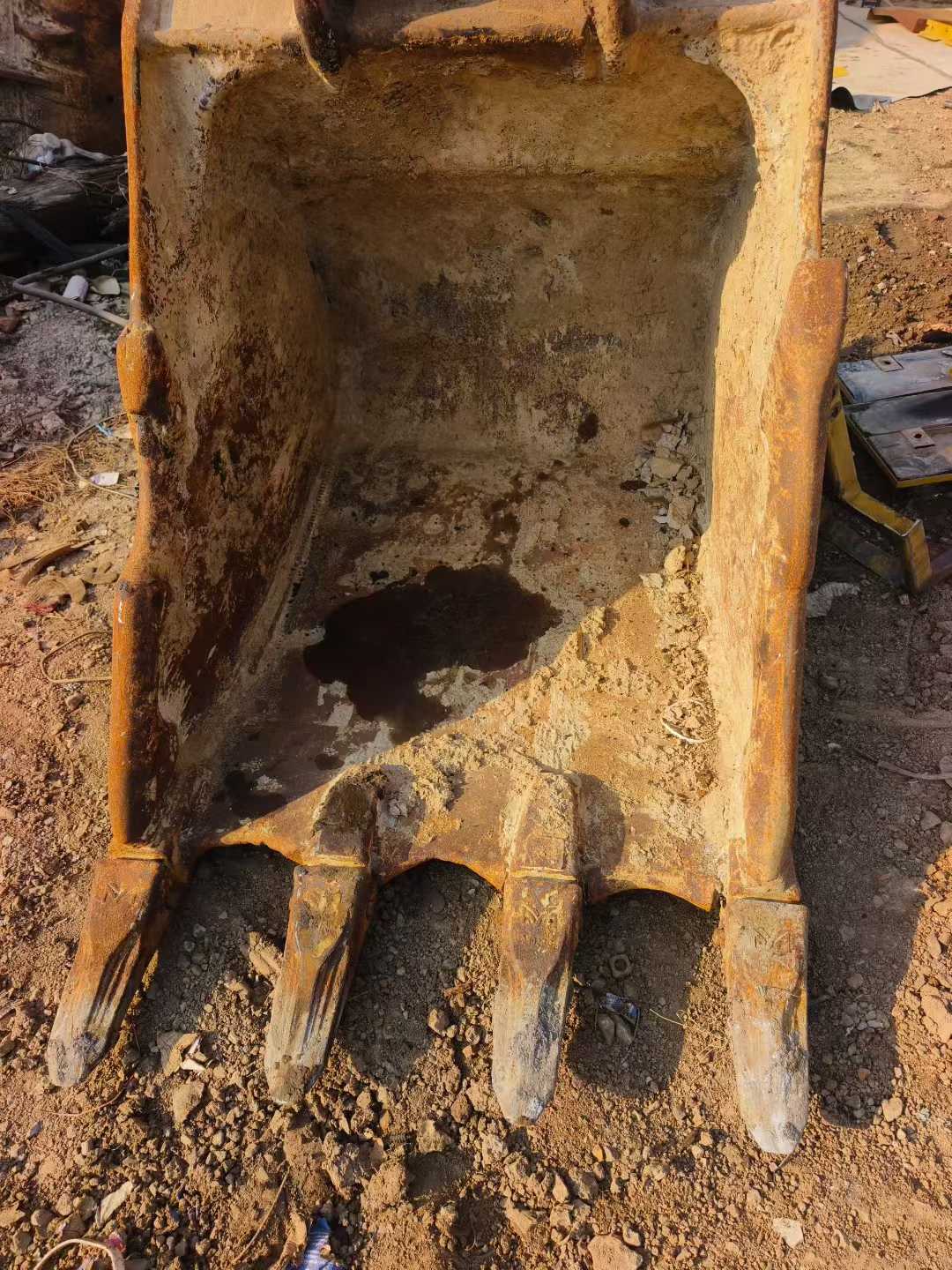 Used Caterpillar 323 Excavator 2016 Model / 3