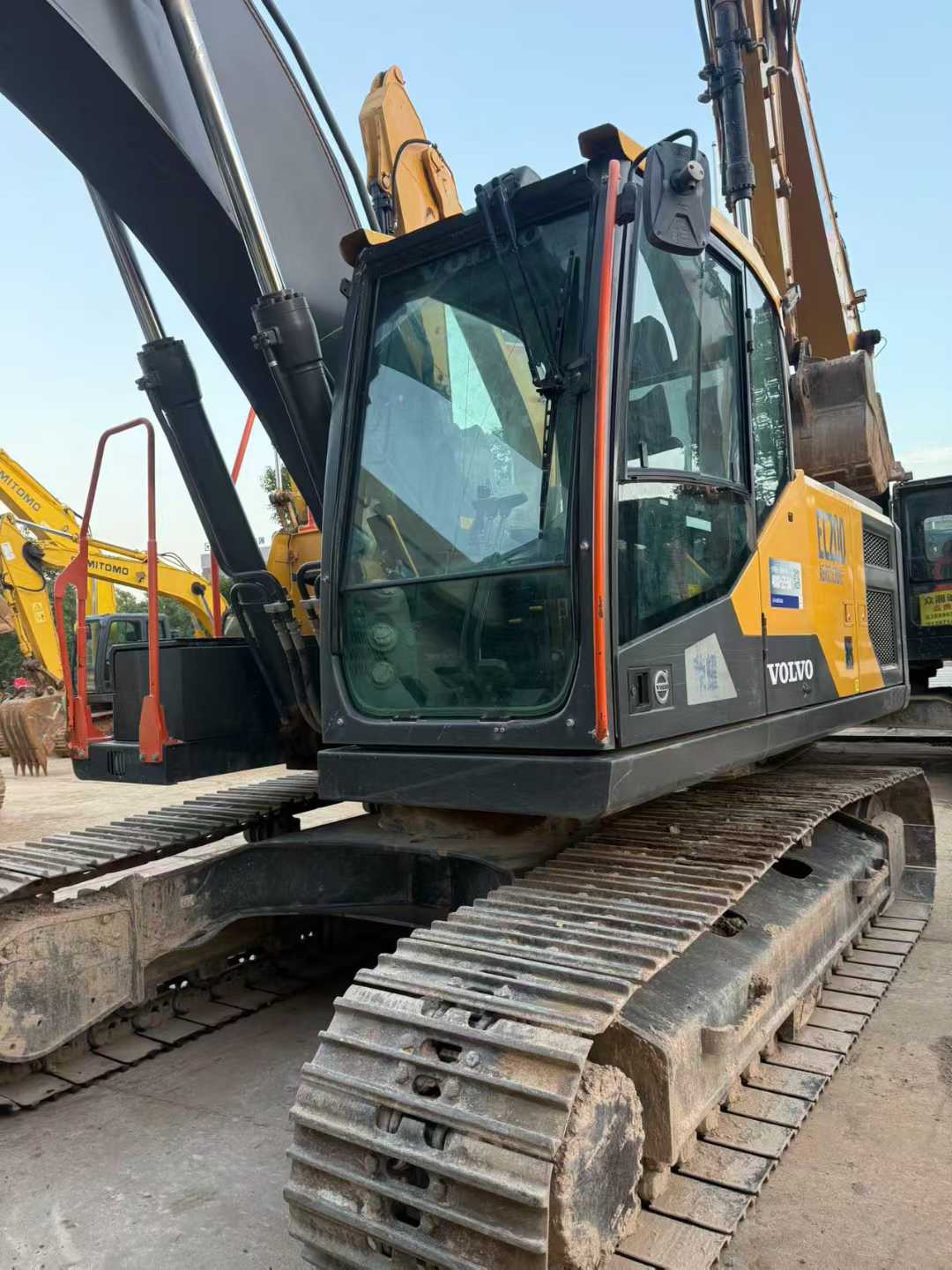Used Volvo EC200 Excavator 2021 Model / 9