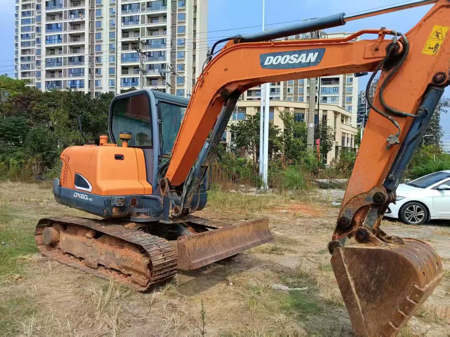 Buy Doosan DL507-9C Used Excavator / 3 Used Doosan DL507-9C Excavator 2016 Model / 3