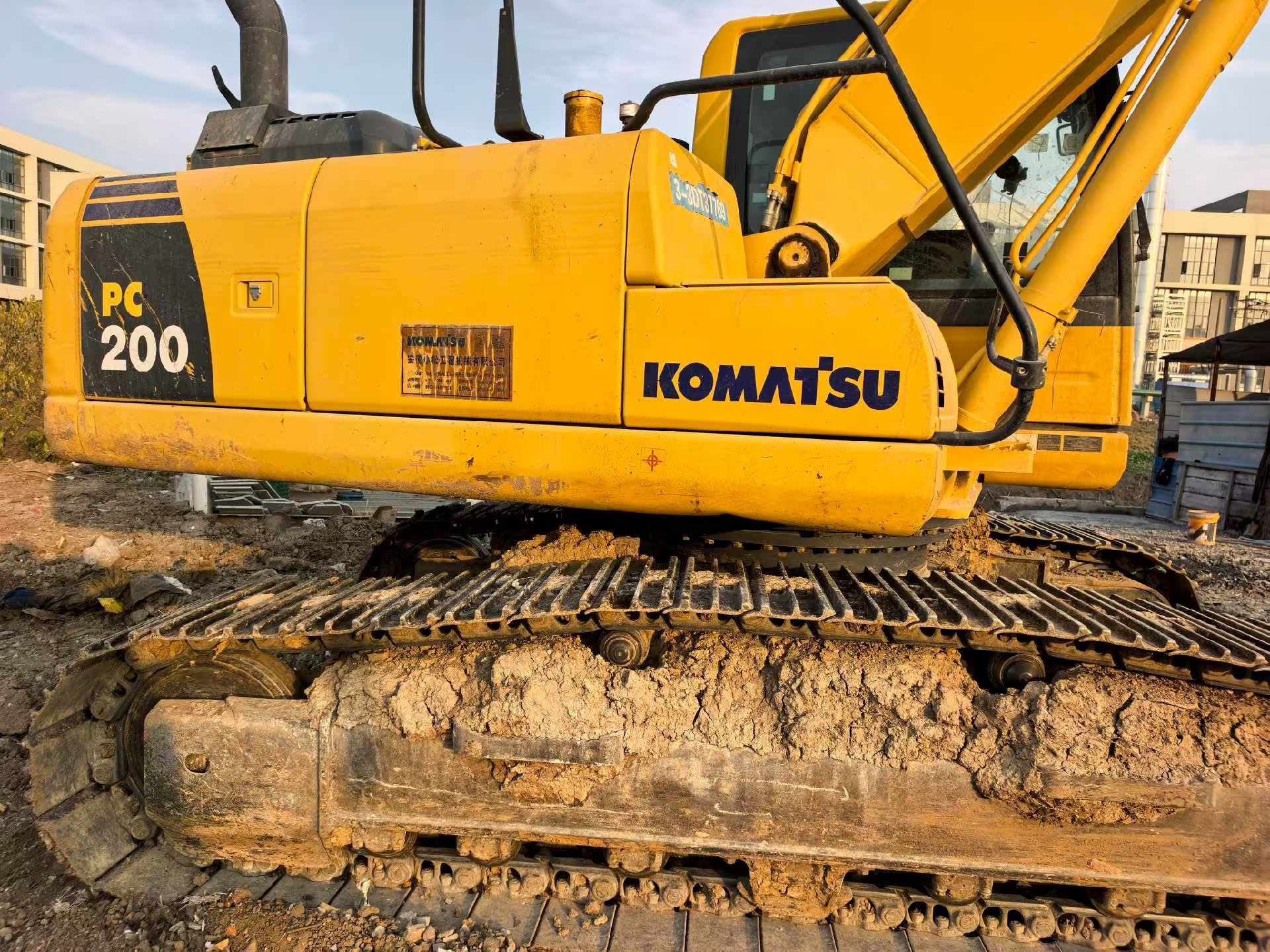 Buy Komatsu PC200-8M0 Used Excavator / 2 Used Komatsu PC200-8M0 Excavator 2020 Model / 2