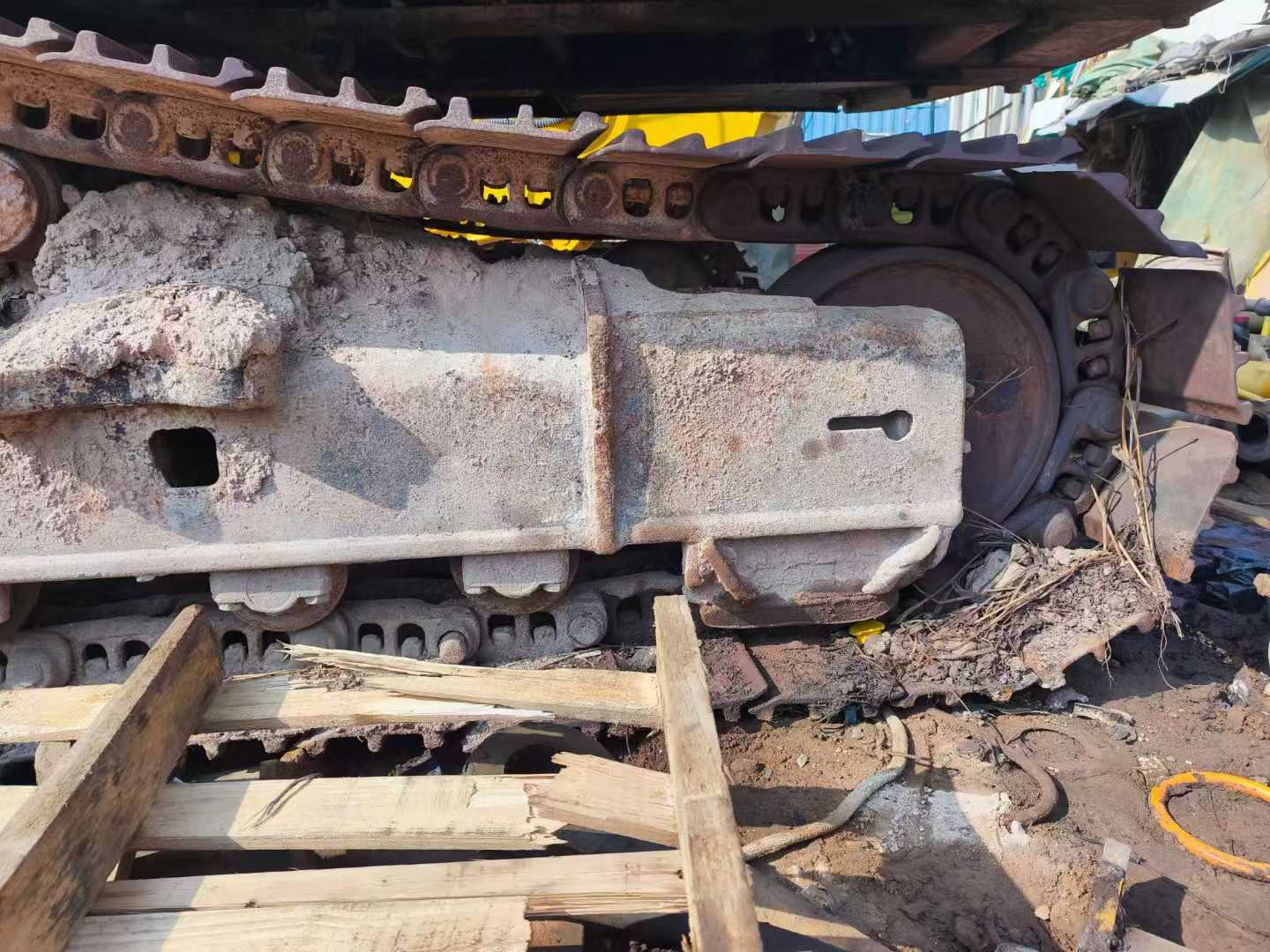 Used Kobelco SK200-6E Excavator 2016 Model / 7