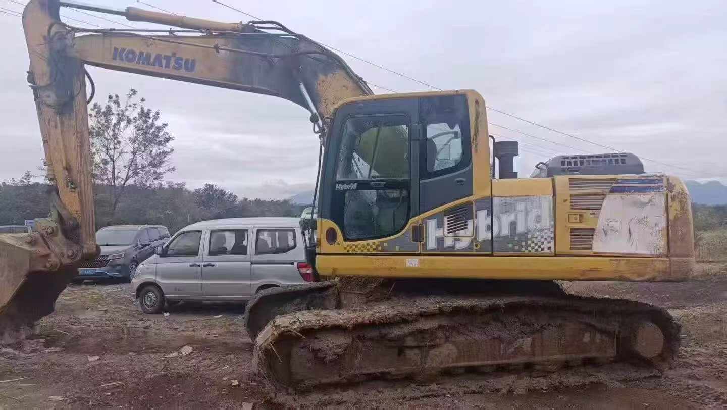Buy Komatsu HB215LC-1 Used Excavator / 2 Used Komatsu HB215LC-1 Excavator 2013 Model / 2