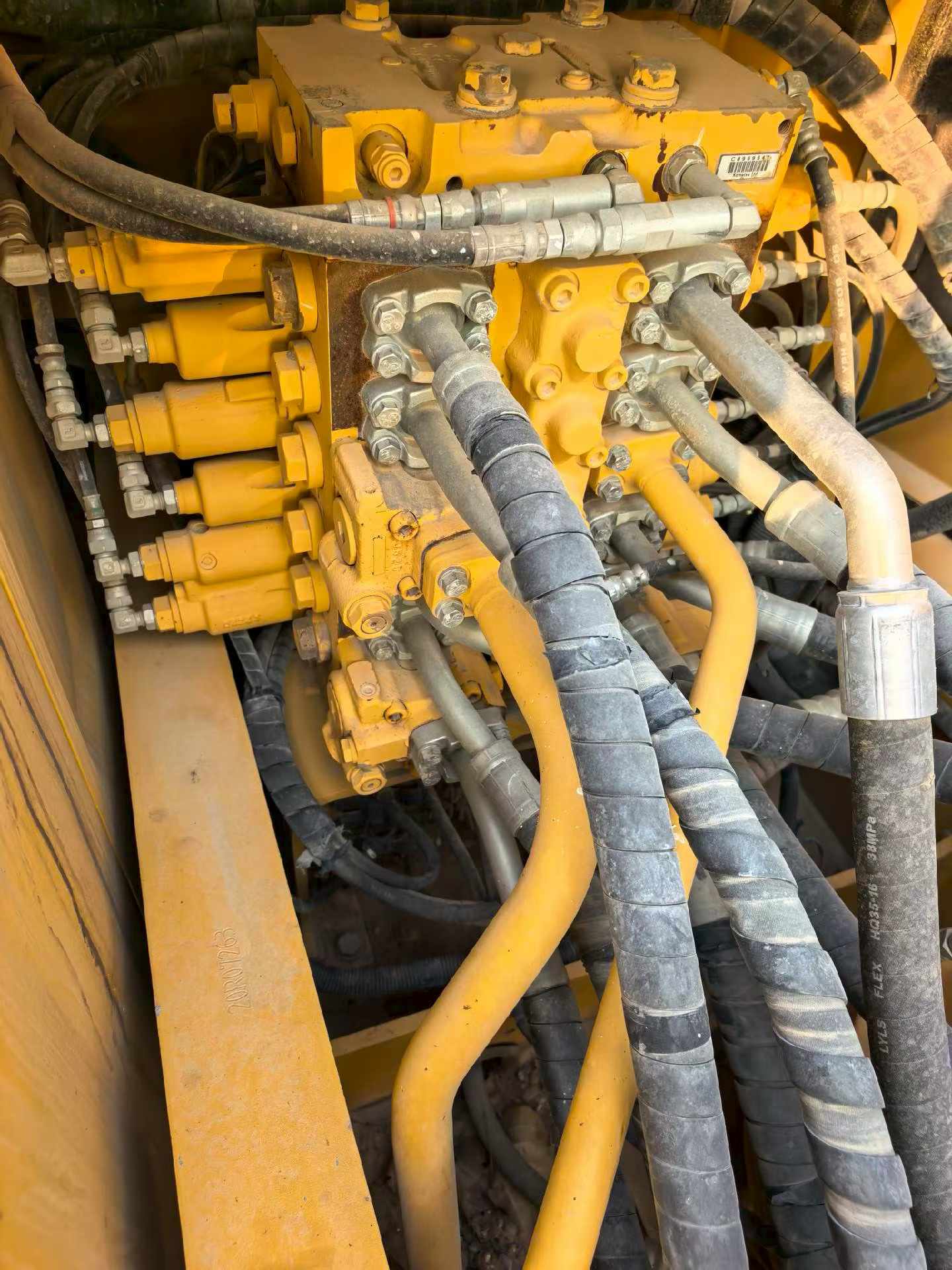 Buy Komatsu PC200-8M0 Used Excavator / 6 Used Komatsu PC200-8M0 Excavator 2020 Model / 6