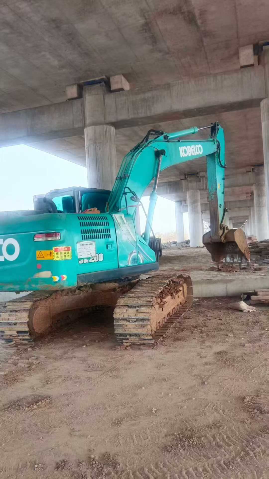 Buy Kobelco SK200 Used Excavator / 3 Used Kobelco SK200 Excavator 2018 Model / 3