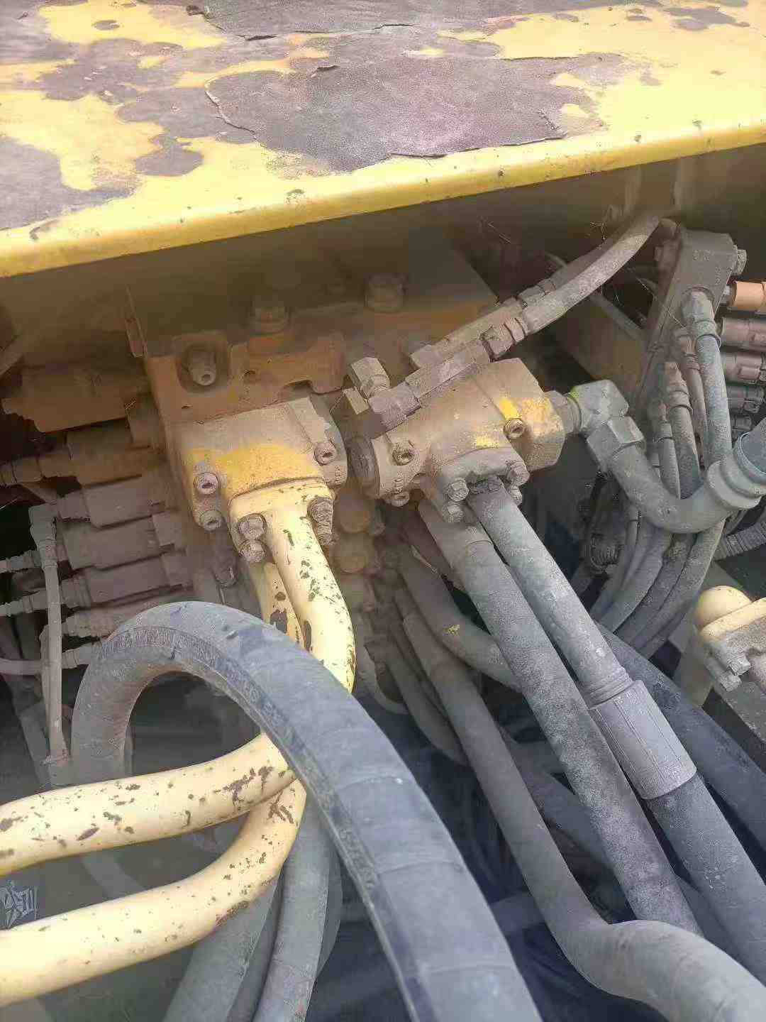 Buy Komatsu PC60 Used Excavator / 1