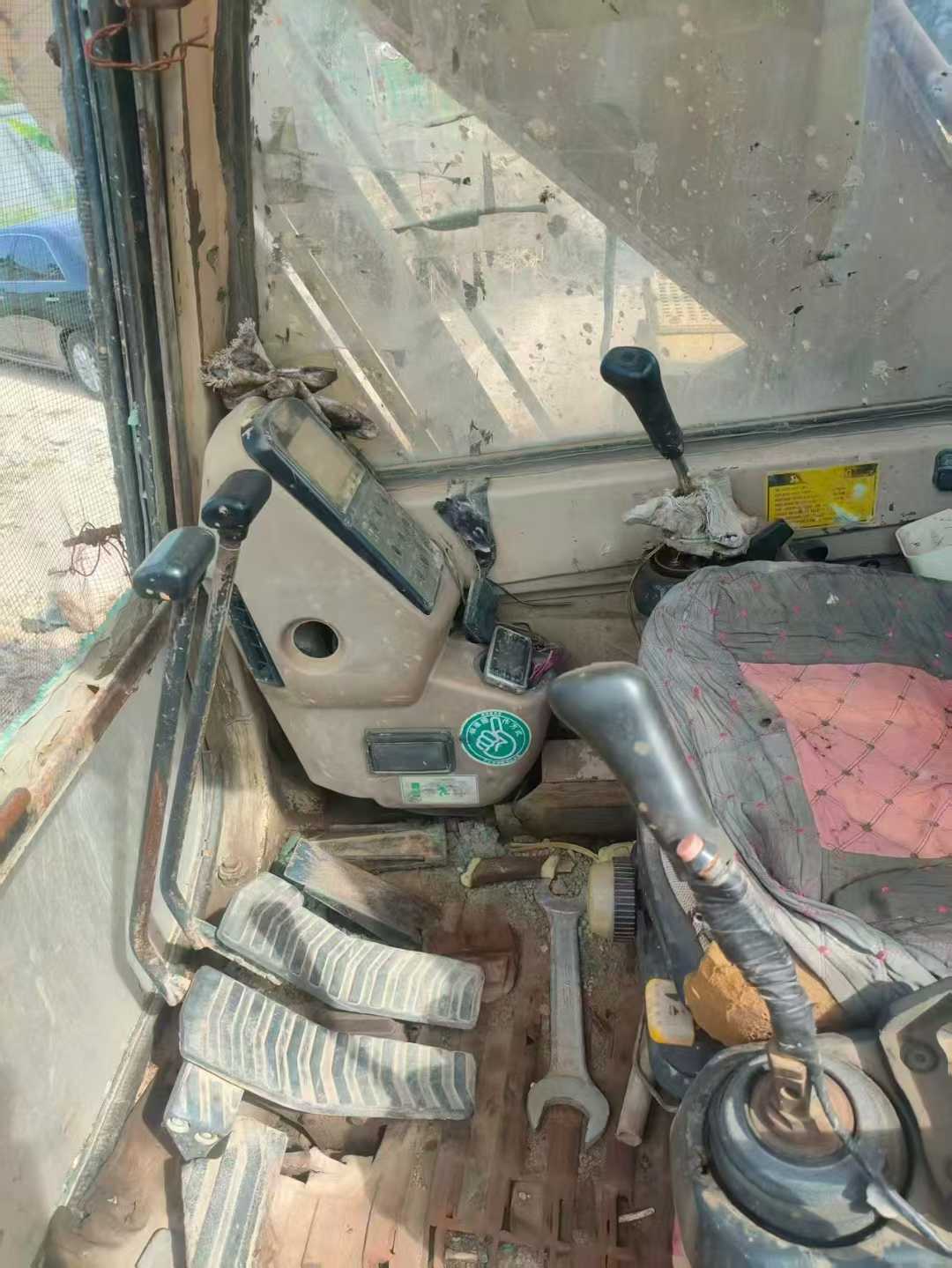 Buy Caterpillar 320V2 Used Excavator / 4 Used Caterpillar 320V2 Excavator 2016 Model / 4