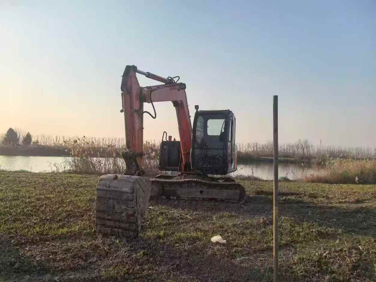 Buy Hitachi ZX70 Used Excavator / 2 Used Hitachi ZX70 Excavator 2016 Model / 2