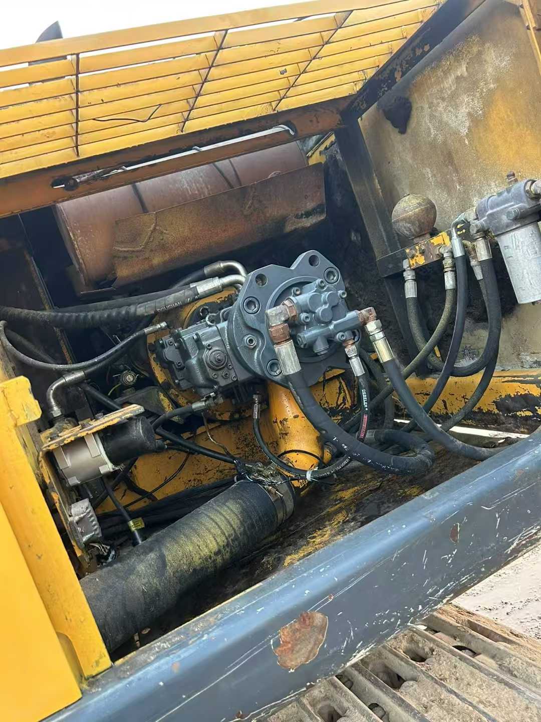 Buy Kato HD820 Used Excavator / 7 Used Kato HD820 Excavator 2016 Model / 7