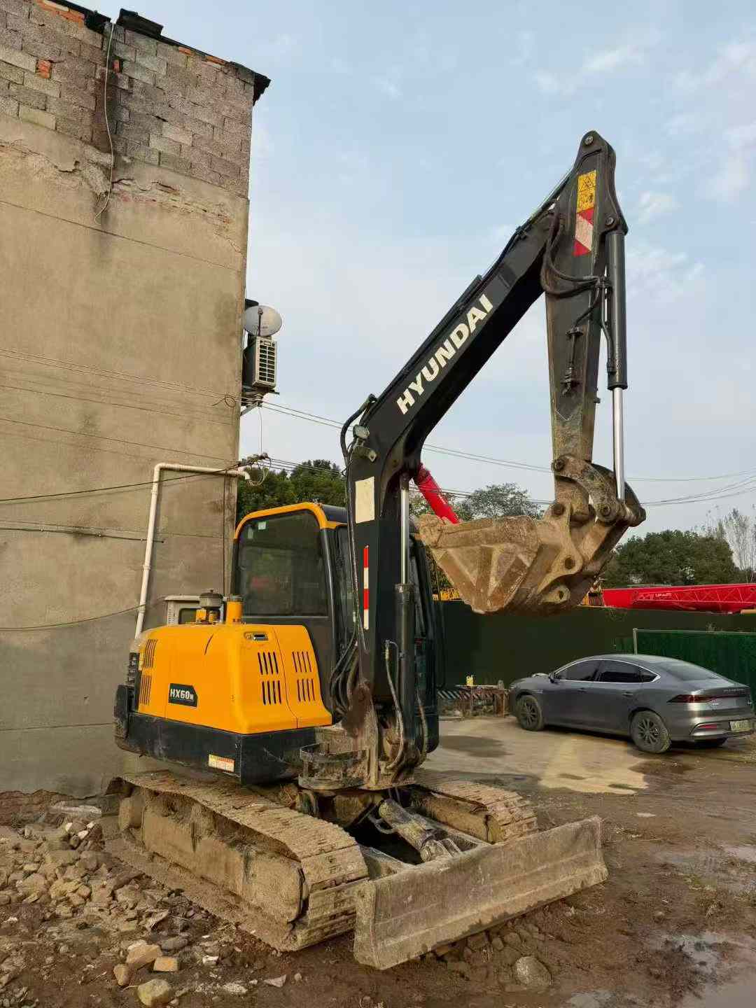 Buy Hyundai HX60 Used Excavator / 3 Used Hyundai HX60 Excavator 2021 Model / 3