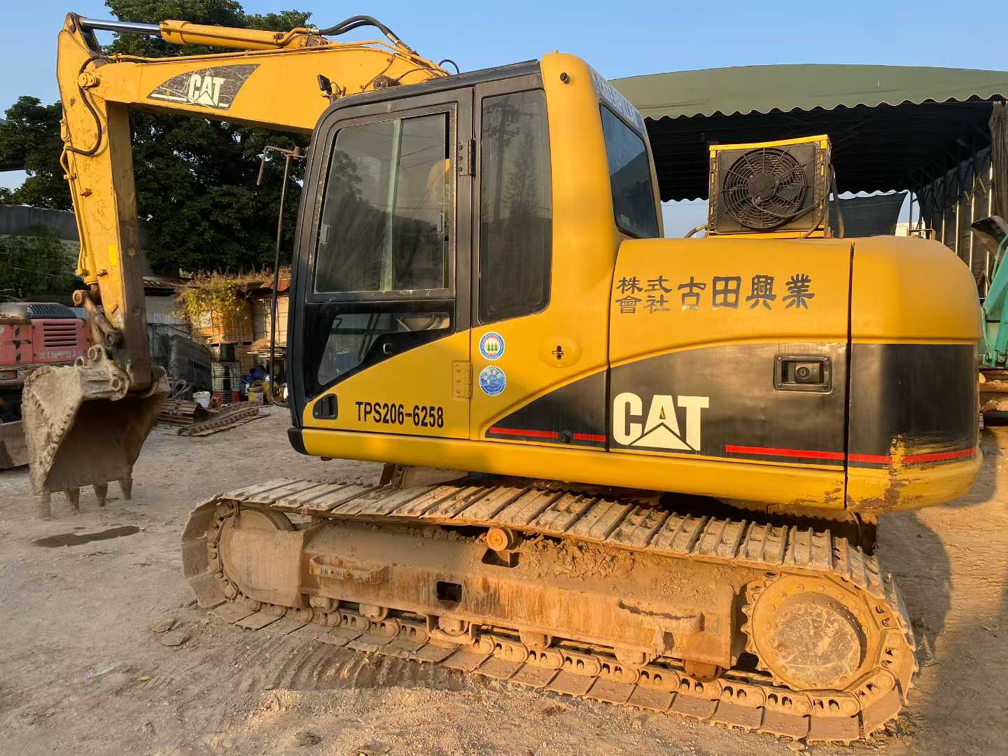 Buy Caterpillar 312C Used Excavator / 1