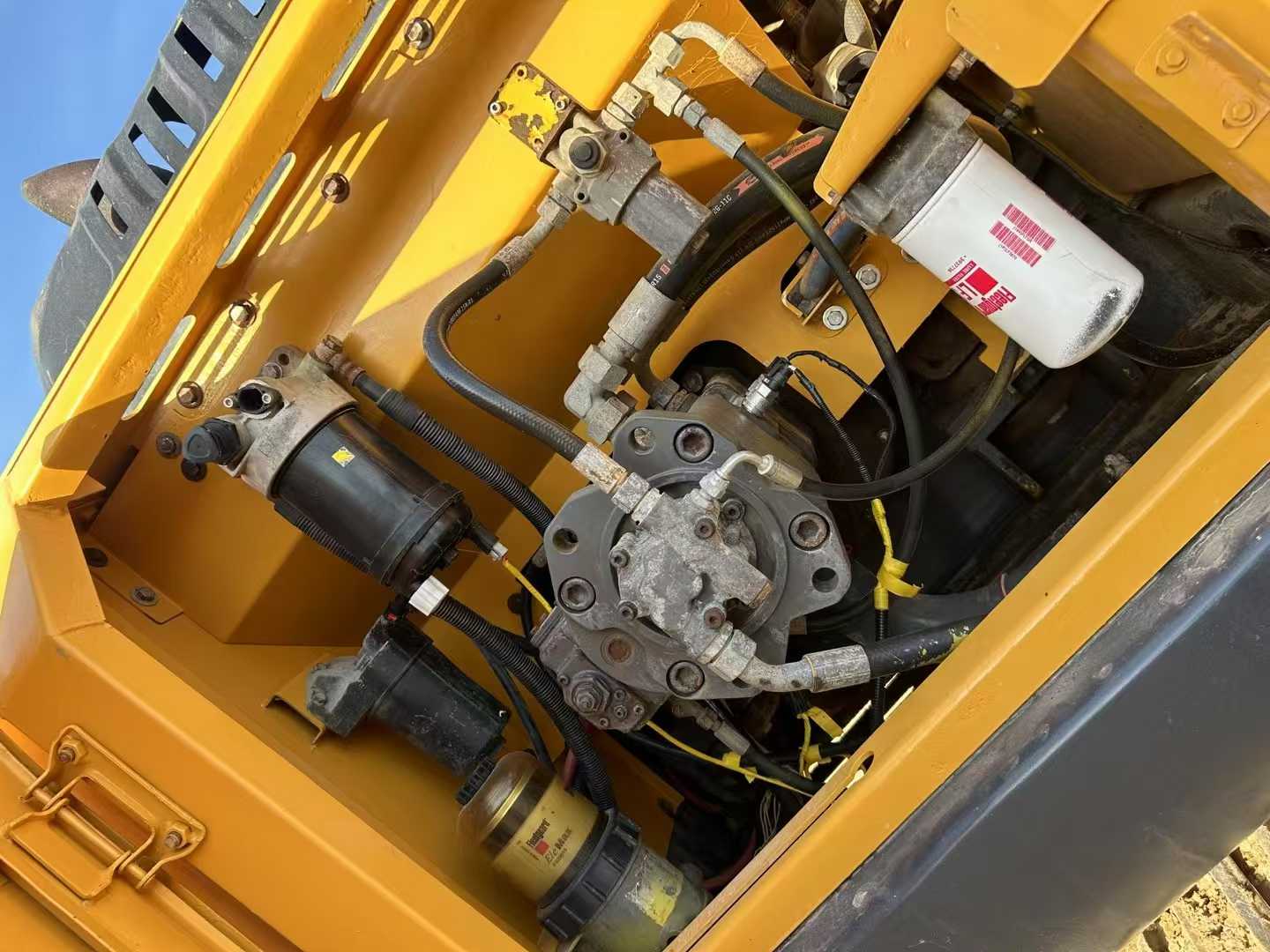 Buy XCMG LW200 Used Excavator / 8 Used XCMG LW200 Excavator 2019 Model / 8