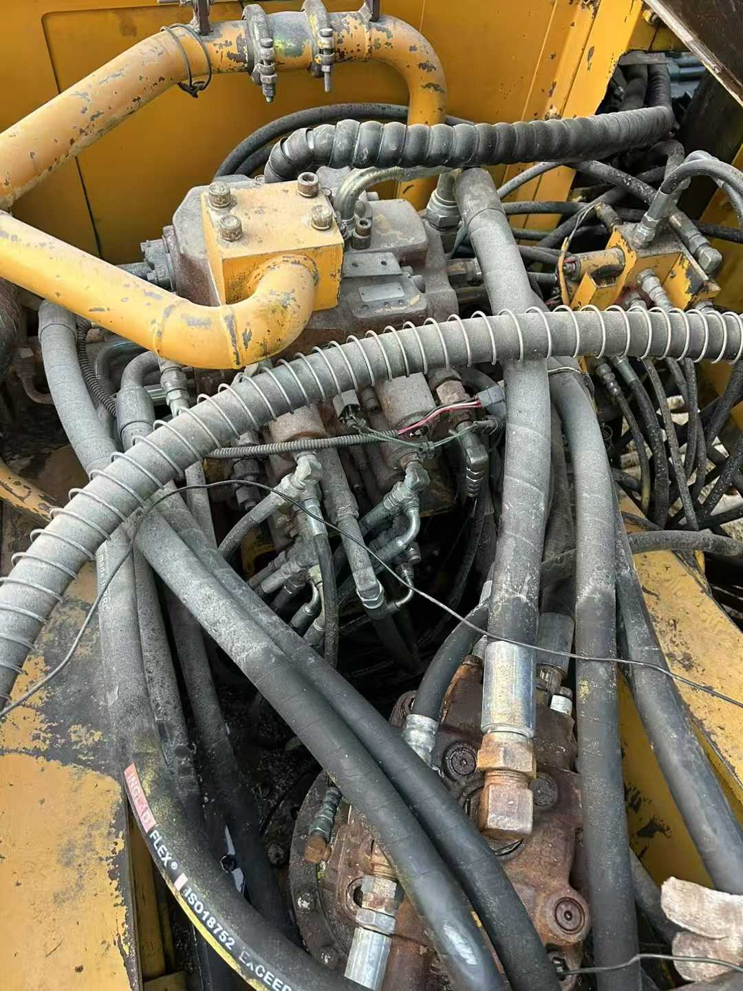 Buy Kato HD820 Used Excavator / 6 Used Kato HD820 Excavator 2016 Model / 6