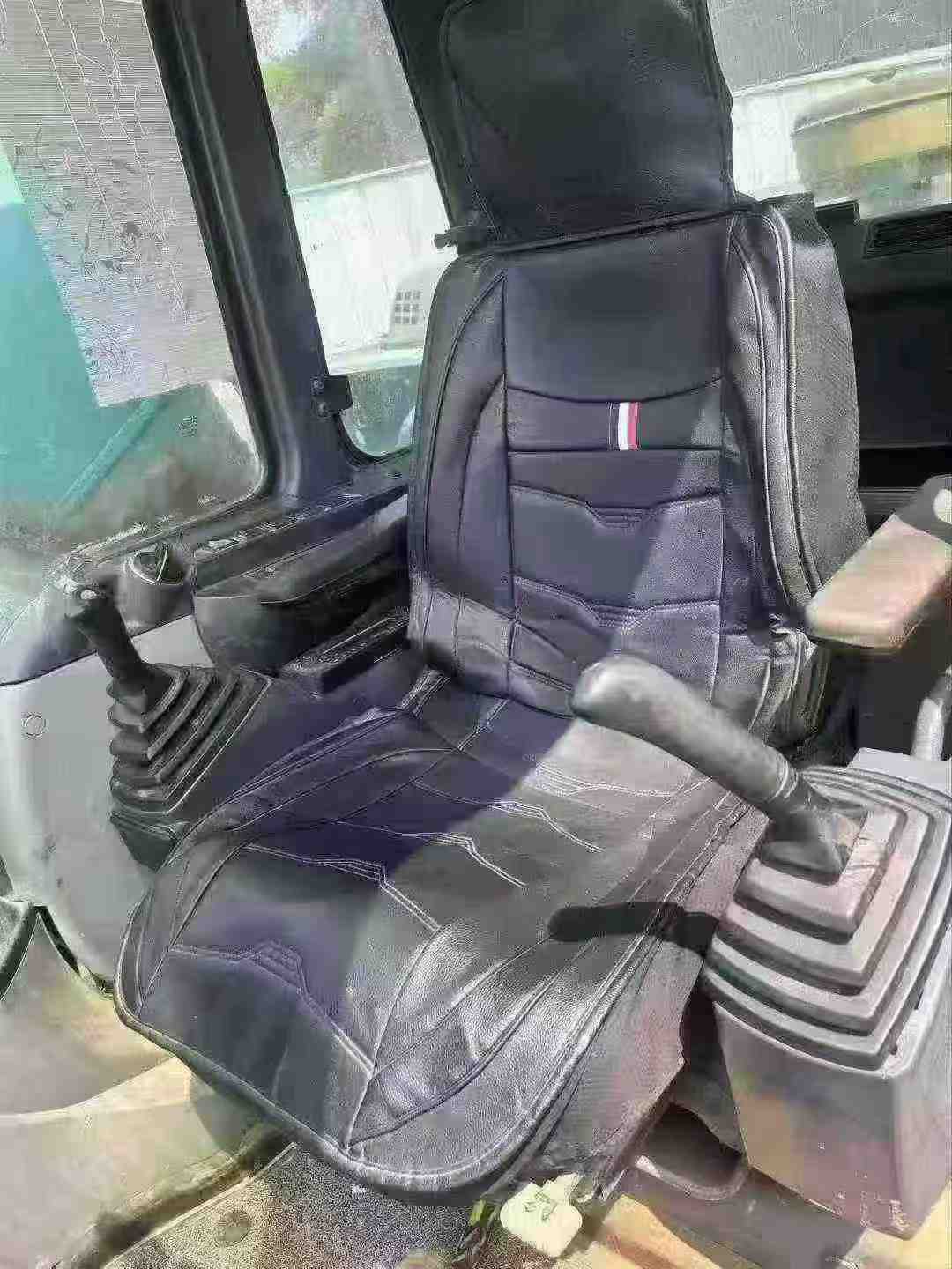 Used Kobelco SK210 Excavator 2016 Model / 5