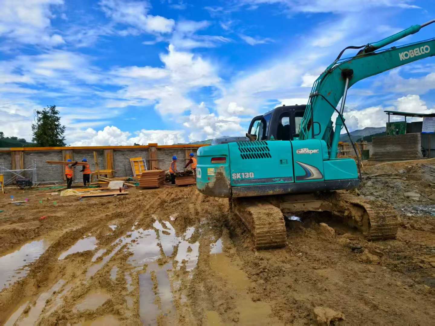 Used Kobelco SK130 Excavator 2017 Model / 5