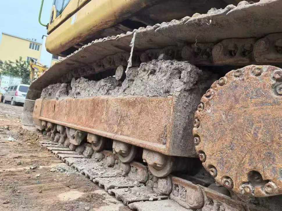 Used Komatsu PC200-8 Excavator 2016 Model / 4