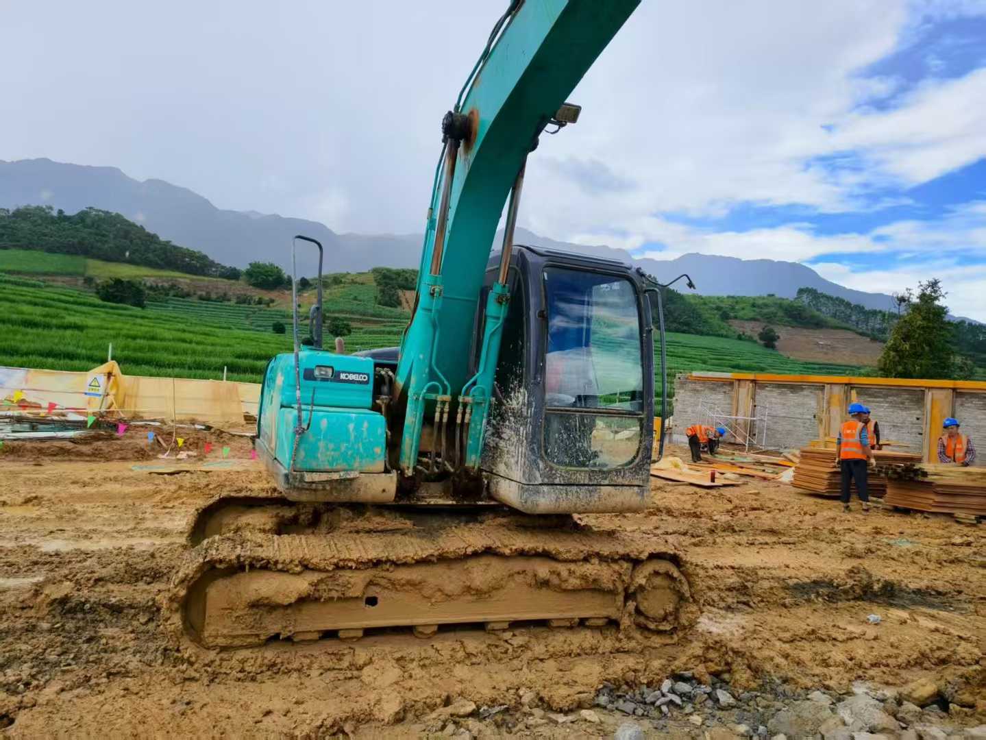 Used Kobelco SK130 Excavator 2017 Model / 3