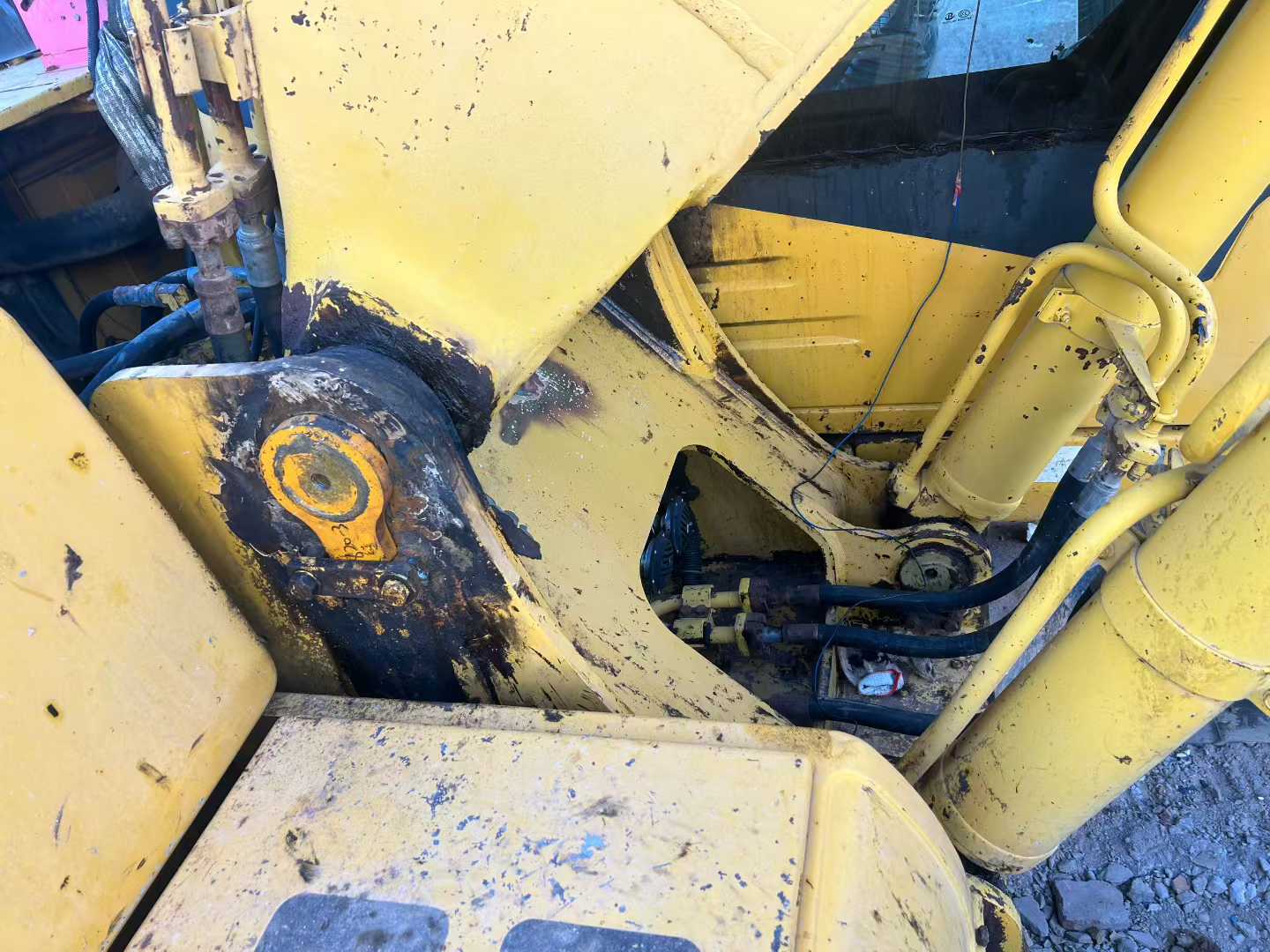 Used Komatsu PW200-7 Excavator 2016 Model / 4