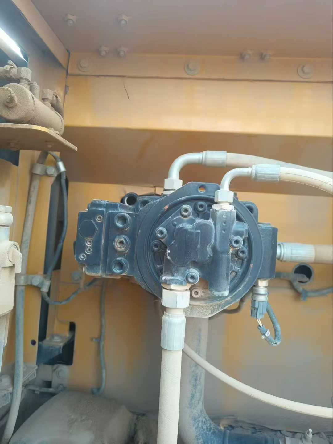 Used Sany SY245H Excavator 2020 Model / 5