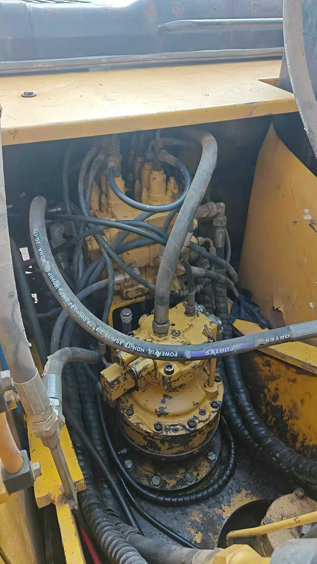 Used Sany SY135 Excavator 2016 Model / 3