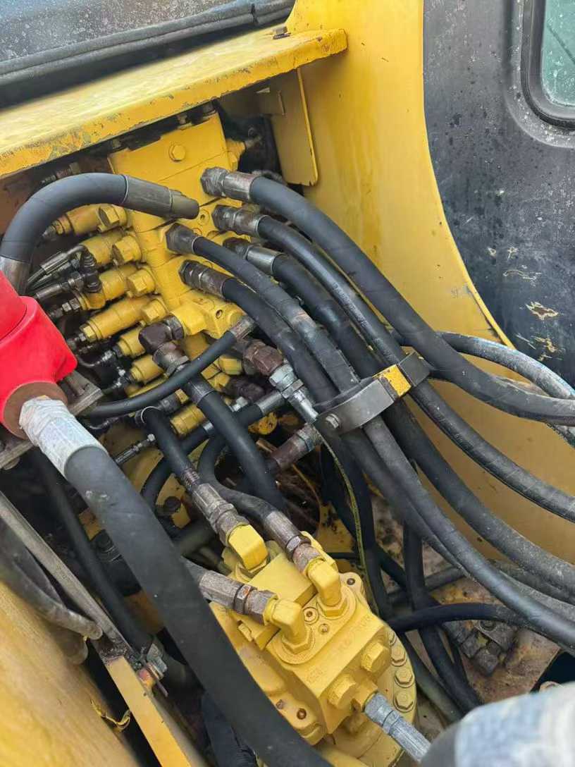 Used Komatsu PC120-6E Excavator 2016 Model / 5