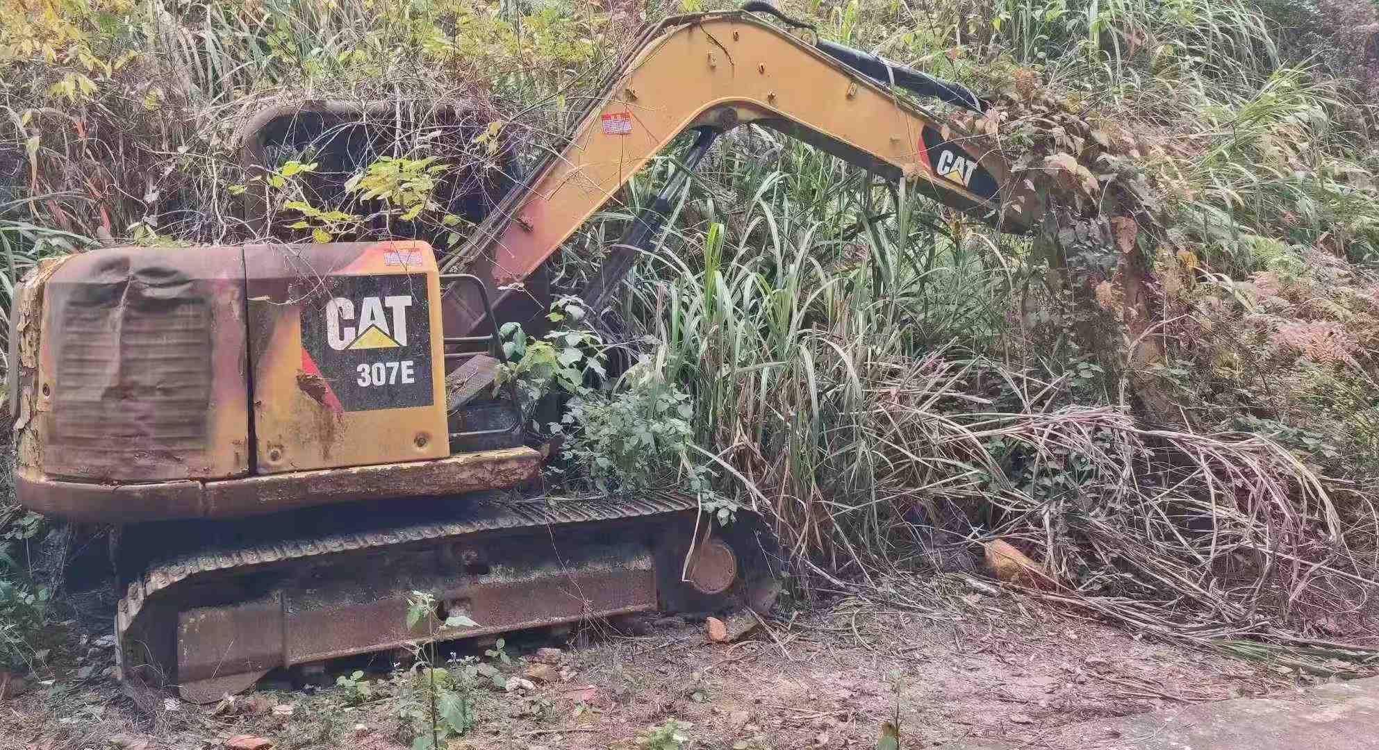 Used Caterpillar 307V2 Excavator 2016 Model / 3