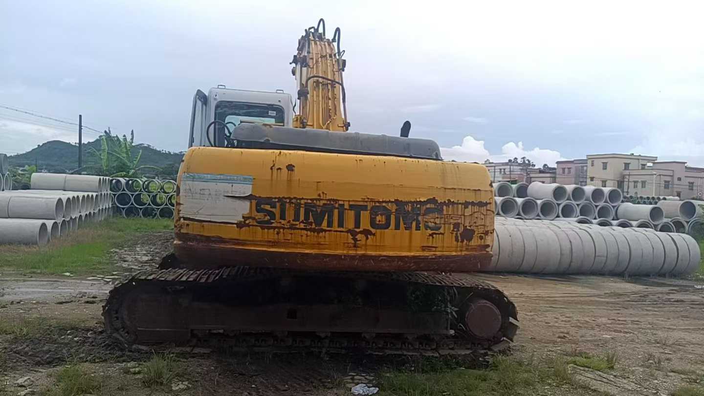 Used Sumitomo SH200A3 Excavator 2016 Model / 2