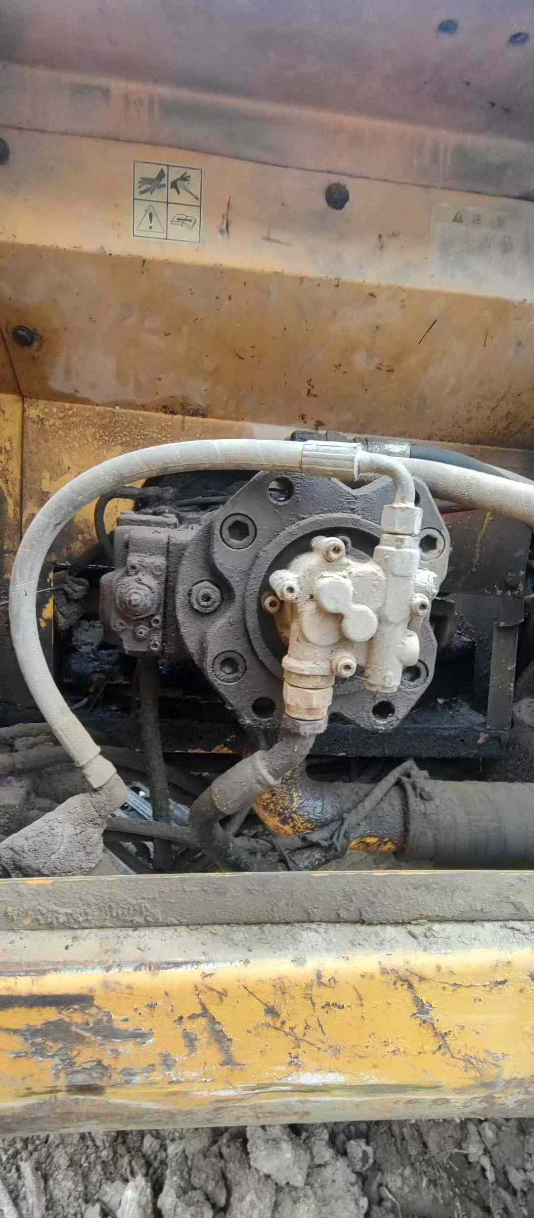 Used Hyundai R215-7 Excavator 2016 Model / 6