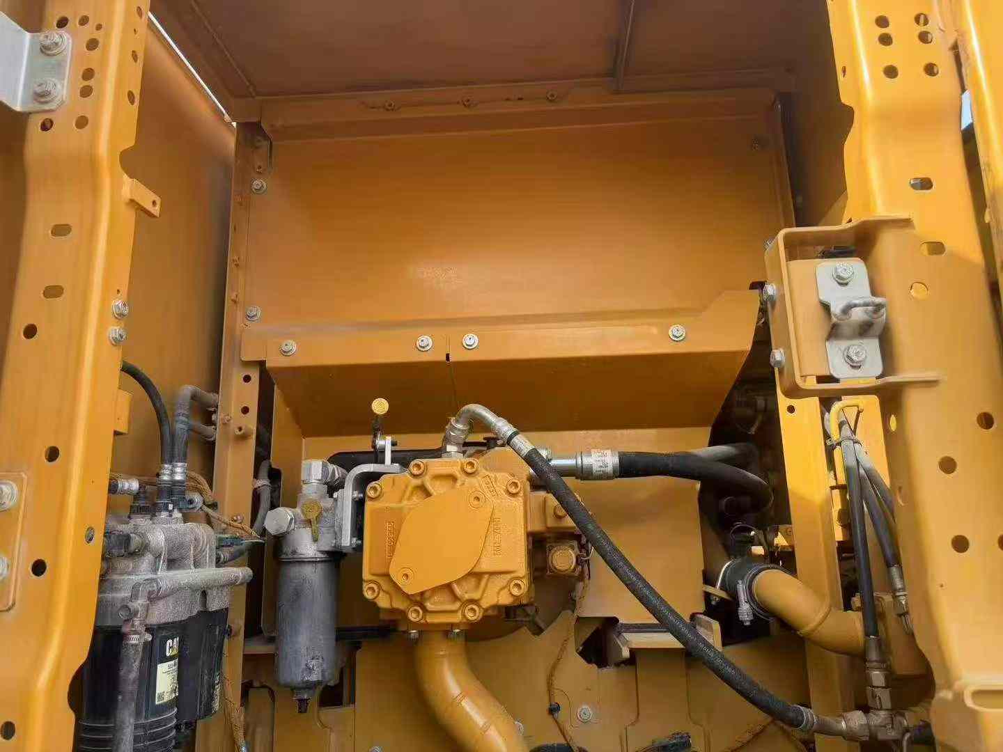 Used Caterpillar 323 Excavator 2021 Model / 9