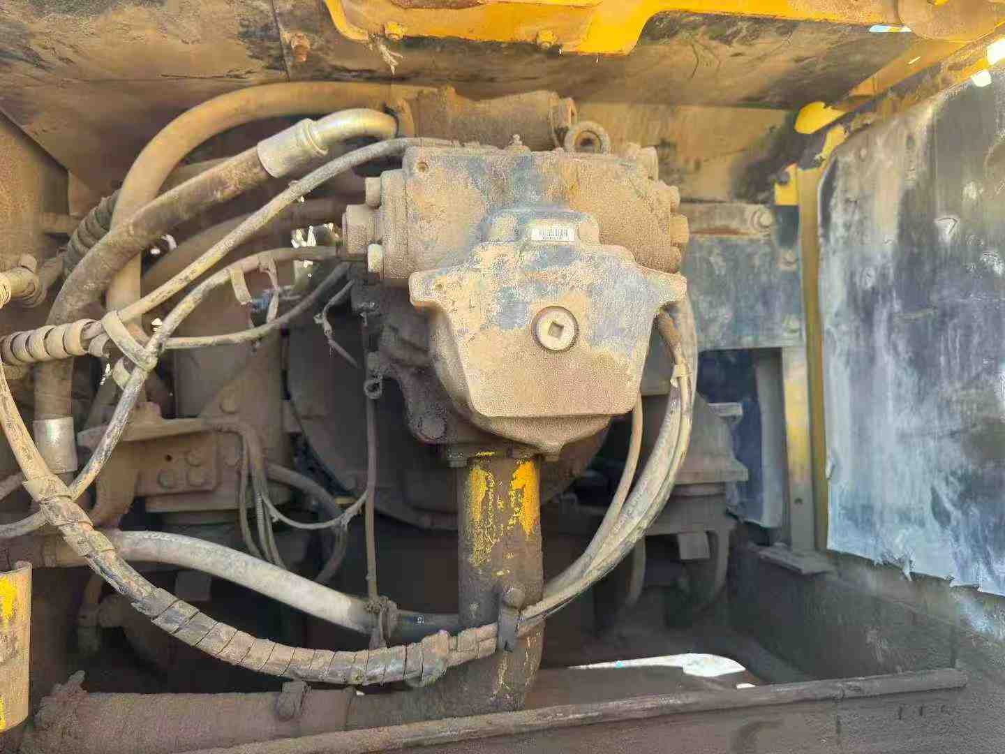 Buy Komatsu PC60 Used Excavator / 1