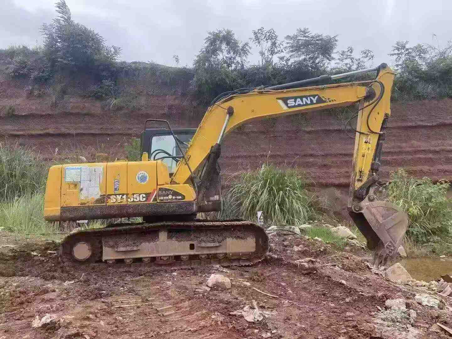 Used Sany SY135 Excavator 2016 Model / 8