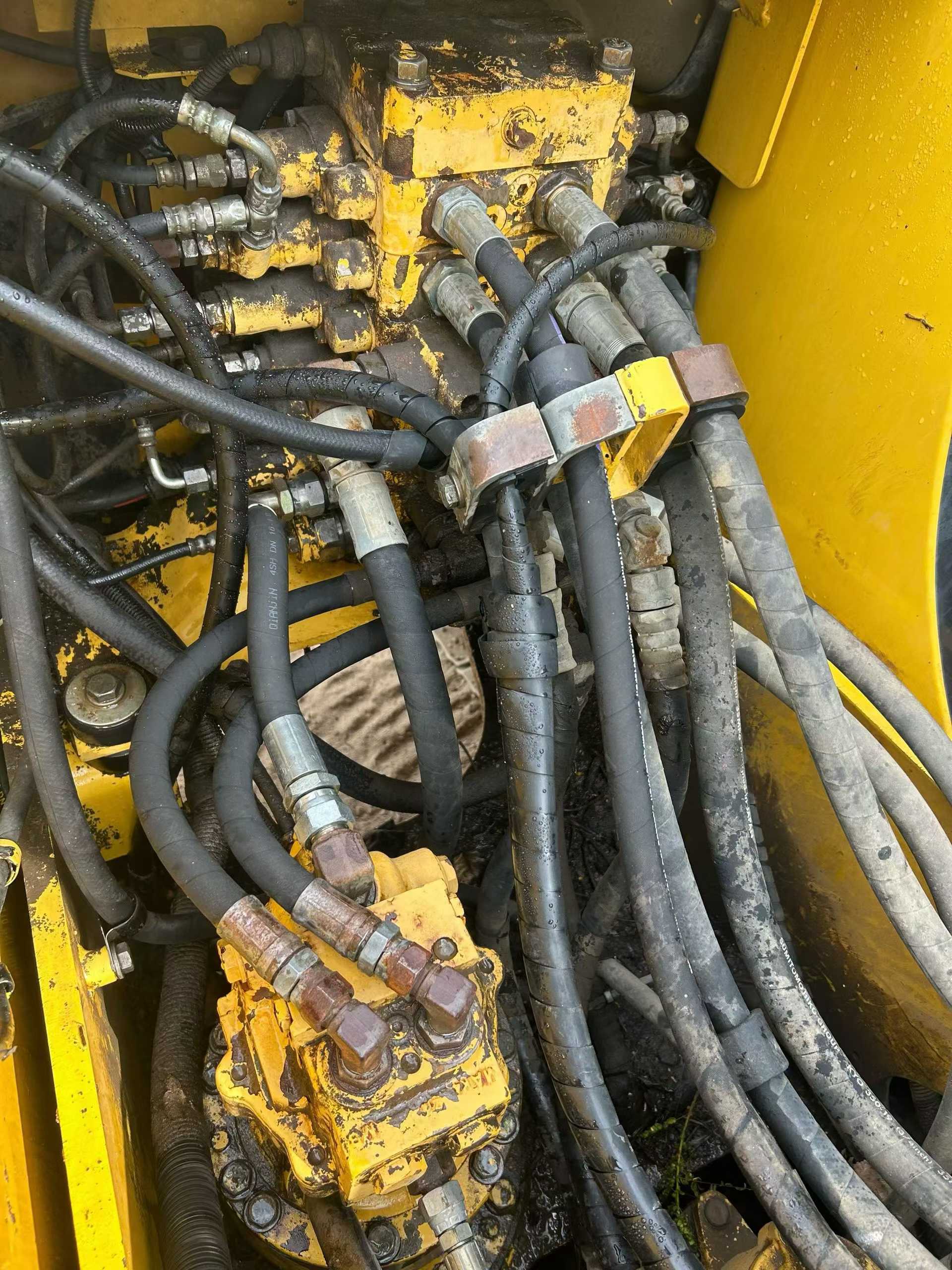 Used Komatsu PC120-6E Excavator 2016 Model / 7