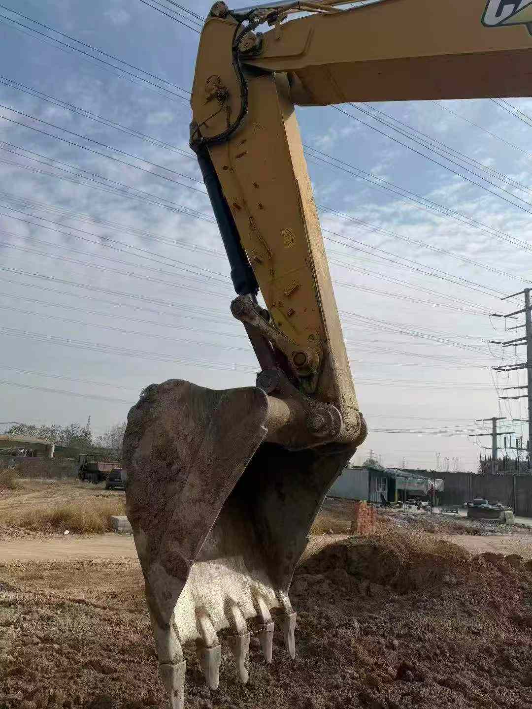 Used Caterpillar 323 Excavator 2021 Model / 5