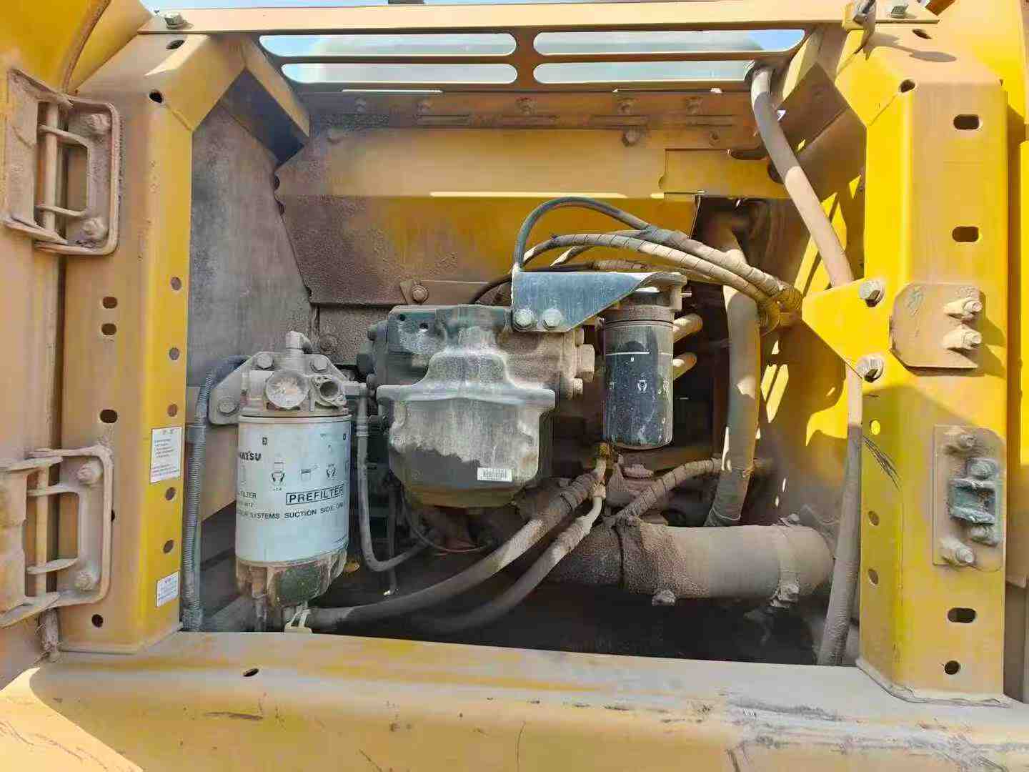 Buy Komatsu PC220-8 Used Excavator / 3 Used Komatsu PC220-8 Excavator 2016 Model / 3