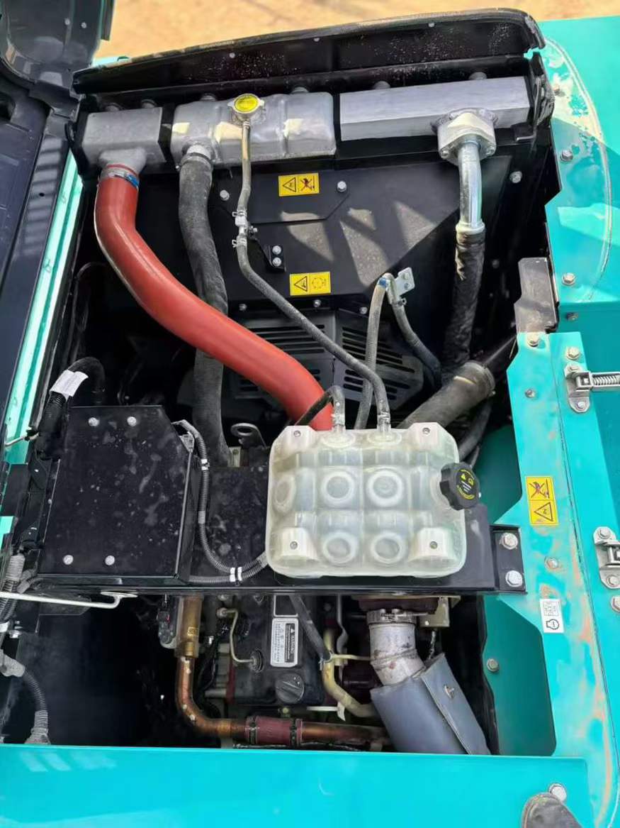 Used Kobelco SK210 Excavator 2024 Model / 9