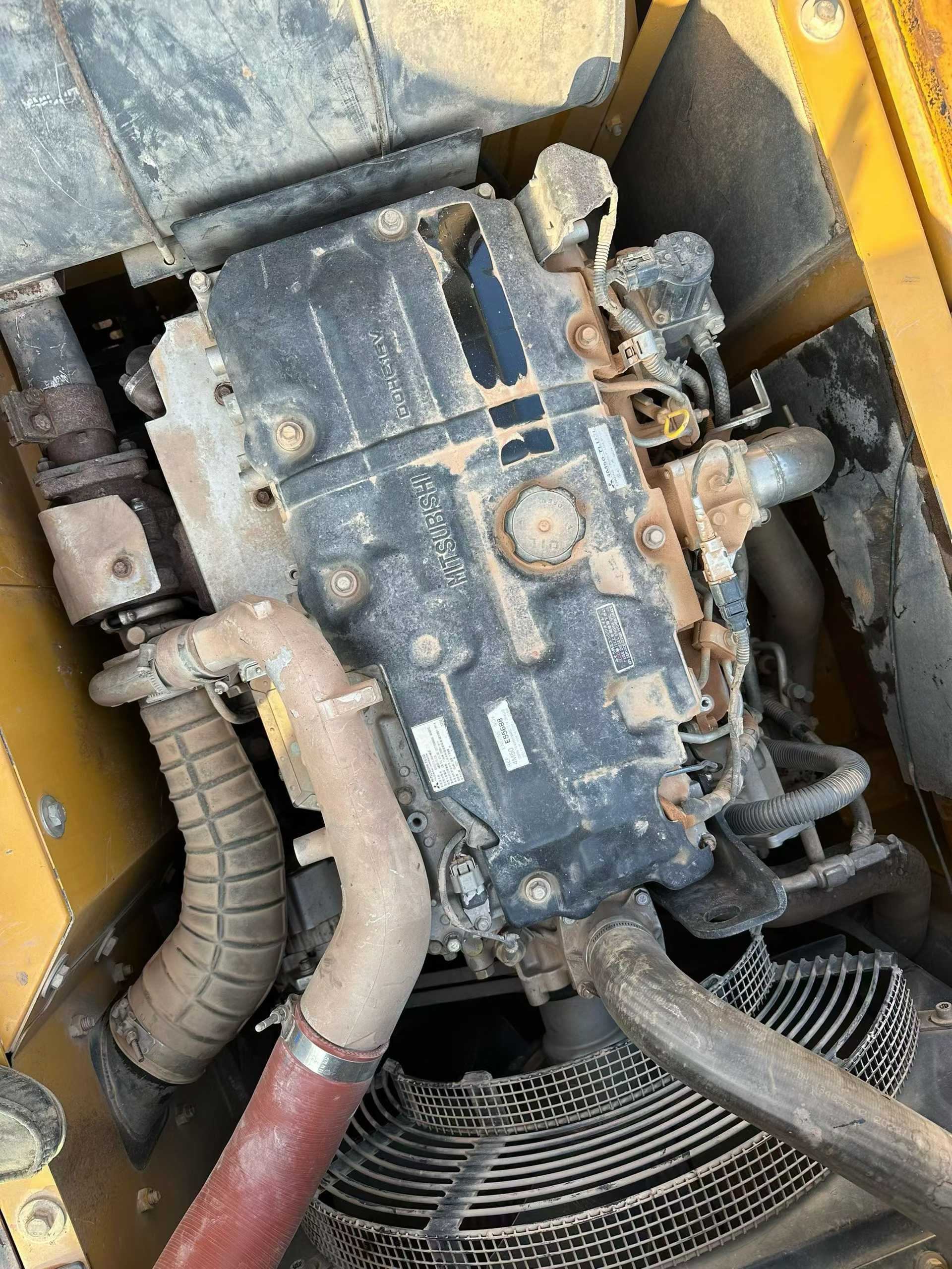 Used Sany SY205H Excavator 2022 Model / 4