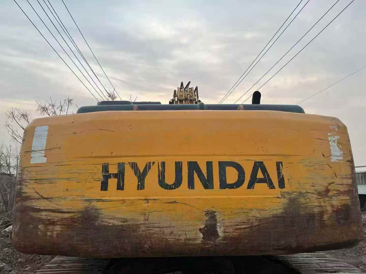 Used Hyundai R225LC-7S Excavator 2010 Model / 2