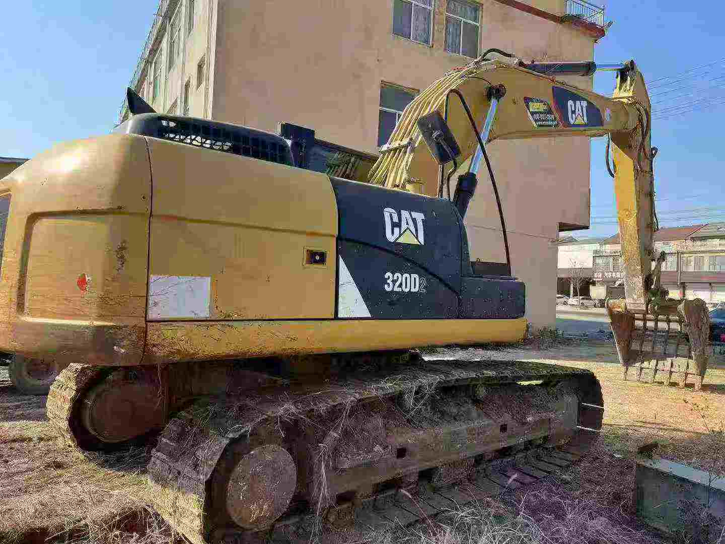 Buy Caterpillar 320D Used Excavator / 1
