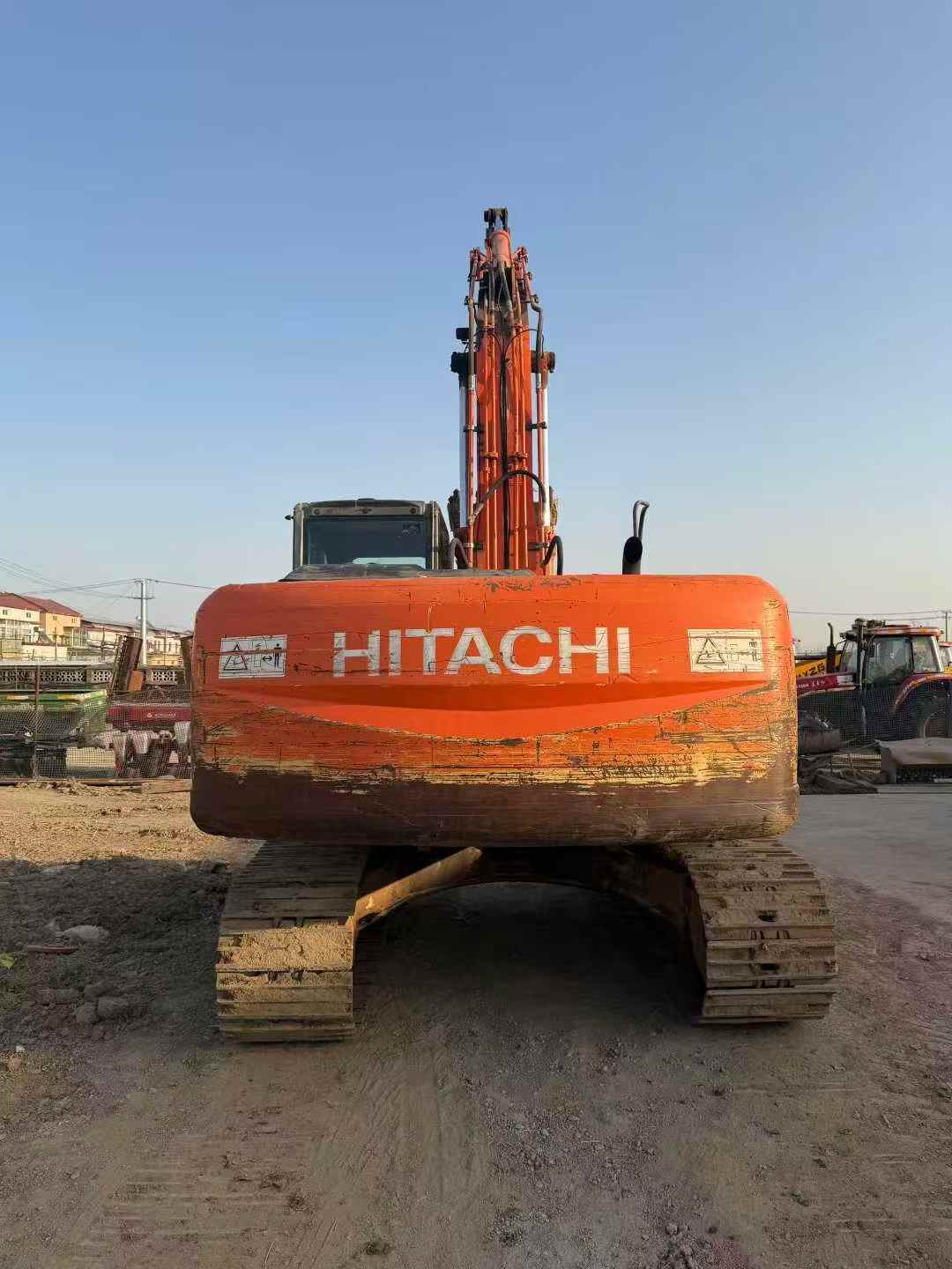 Used Hitachi ZAXIS200 Excavator 2011 Model / 3