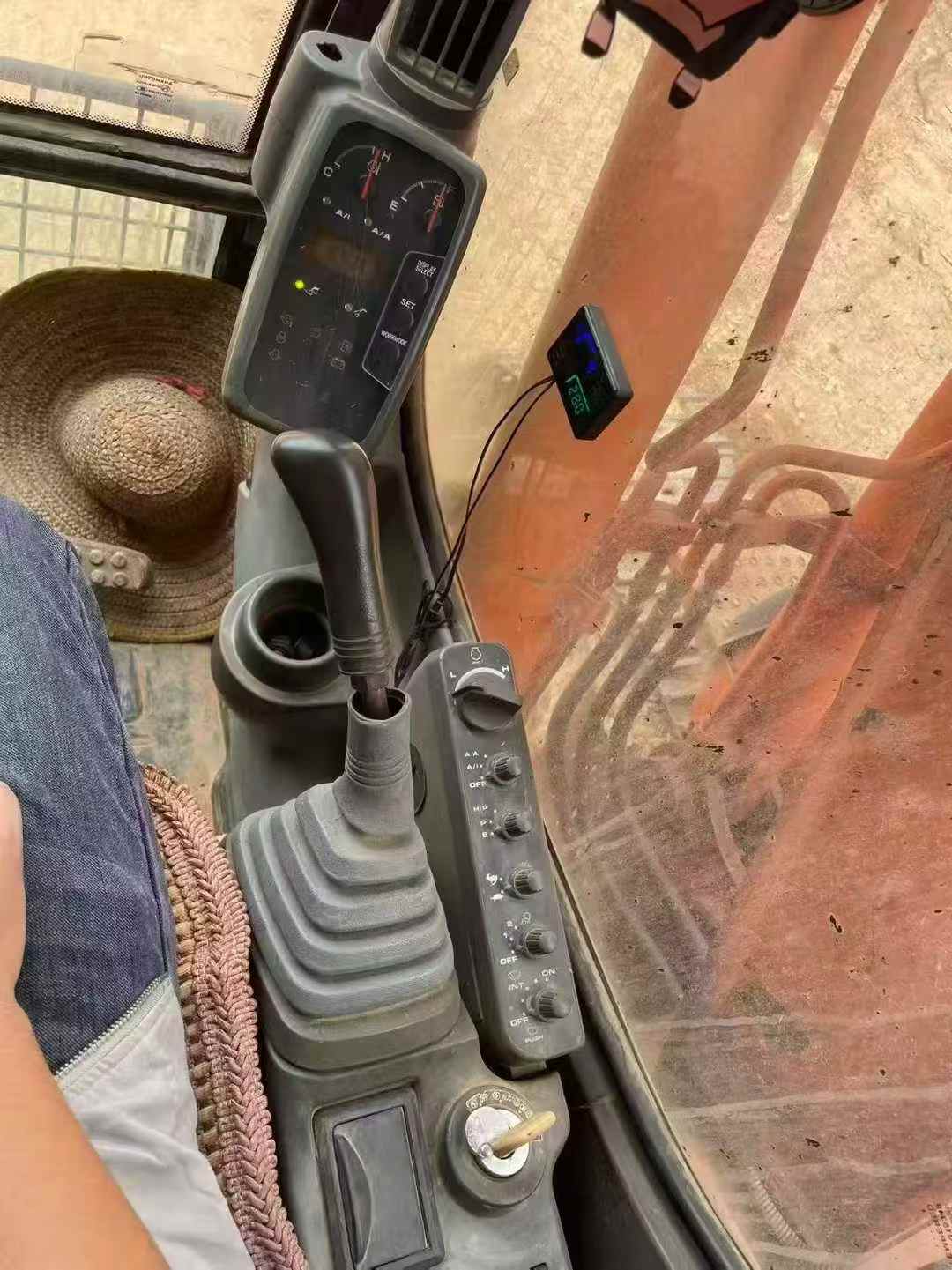 Used Hitachi ZX120 Excavator 2016 Model / 7