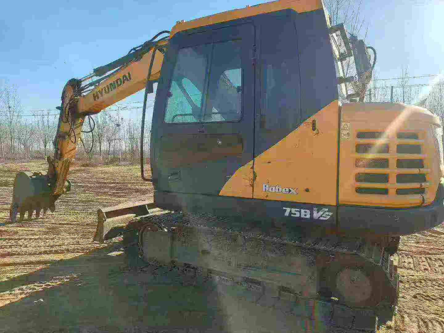 Buy Hyundai HX75 Used Excavator / 2 Used Hyundai HX75 Excavator 2019 Model / 2