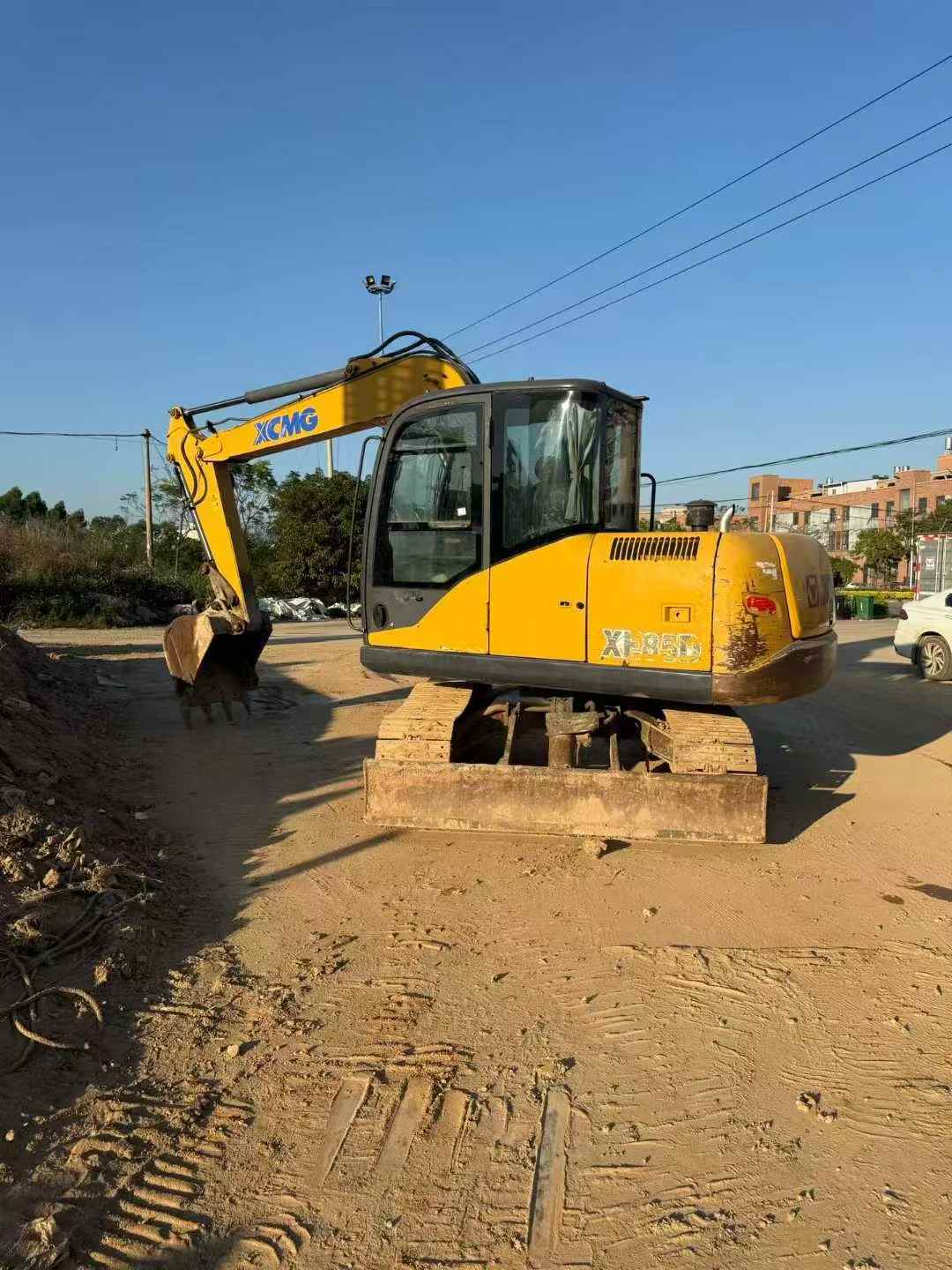 Used XCMG XE75WD Excavator 2016 Model / 3