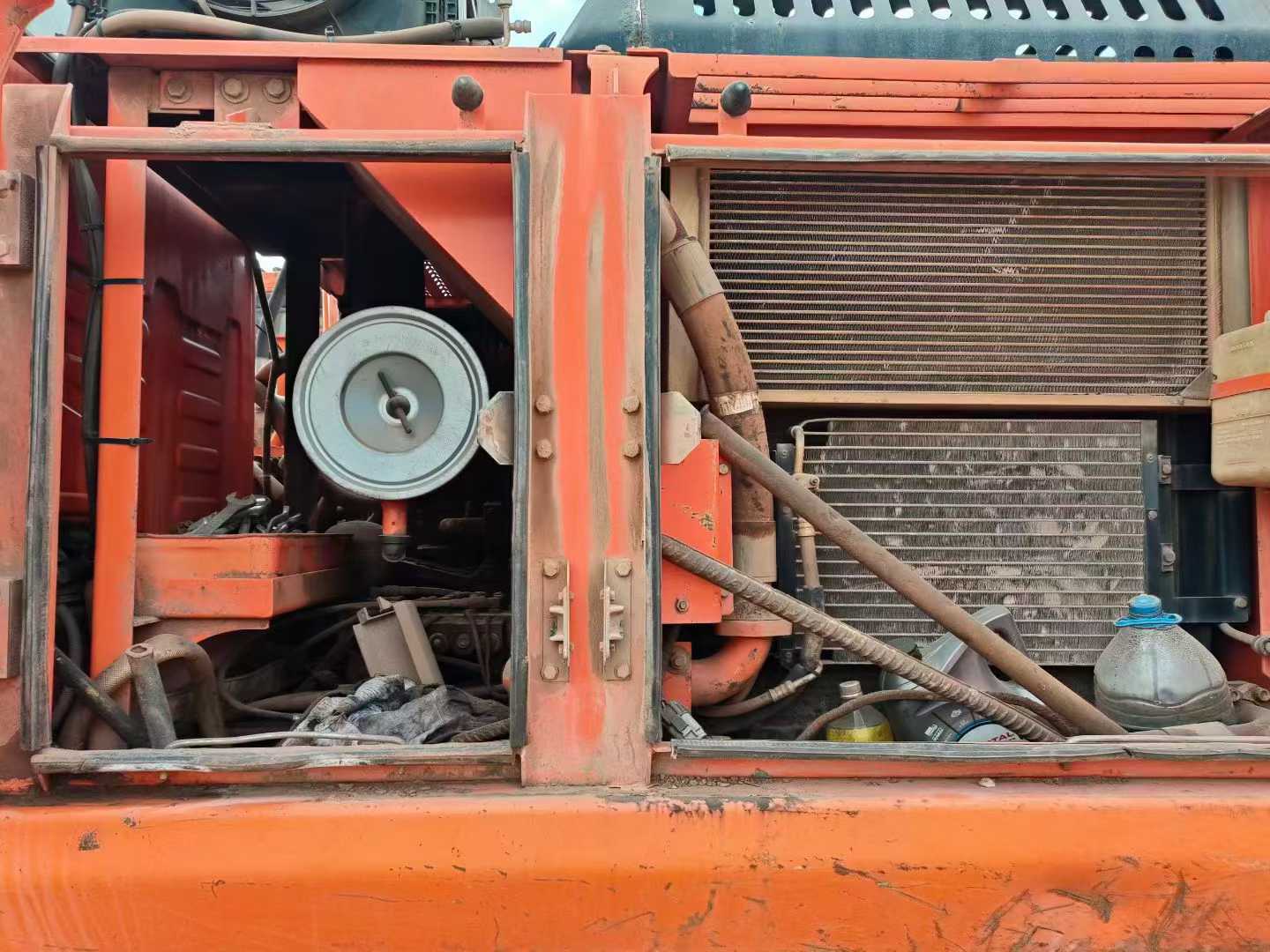 Buy Doosan S225 Used Excavator / 2 Used Doosan S225 Excavator 2010 Model / 2